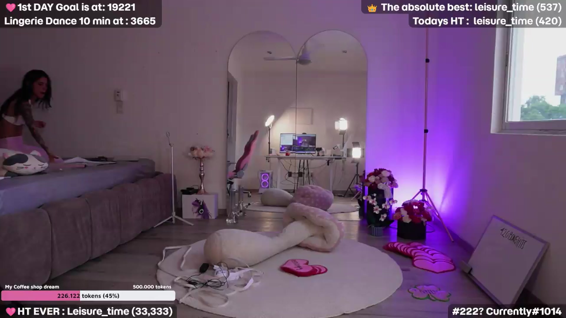 Gallery image thumbnail from Coralita's myfreecams stream on, 09/02/2026, 24:01 image 1 of 20