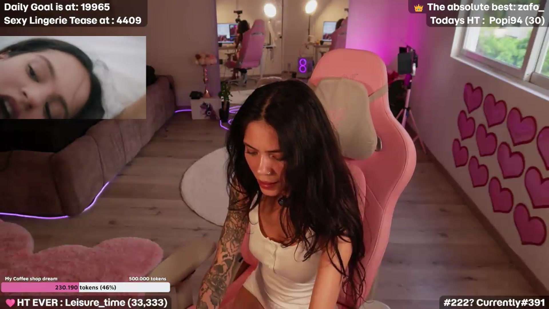 Gallery image thumbnail from Coralita's myfreecams stream on, 09/05/2026, 01:18 image 8 of 20