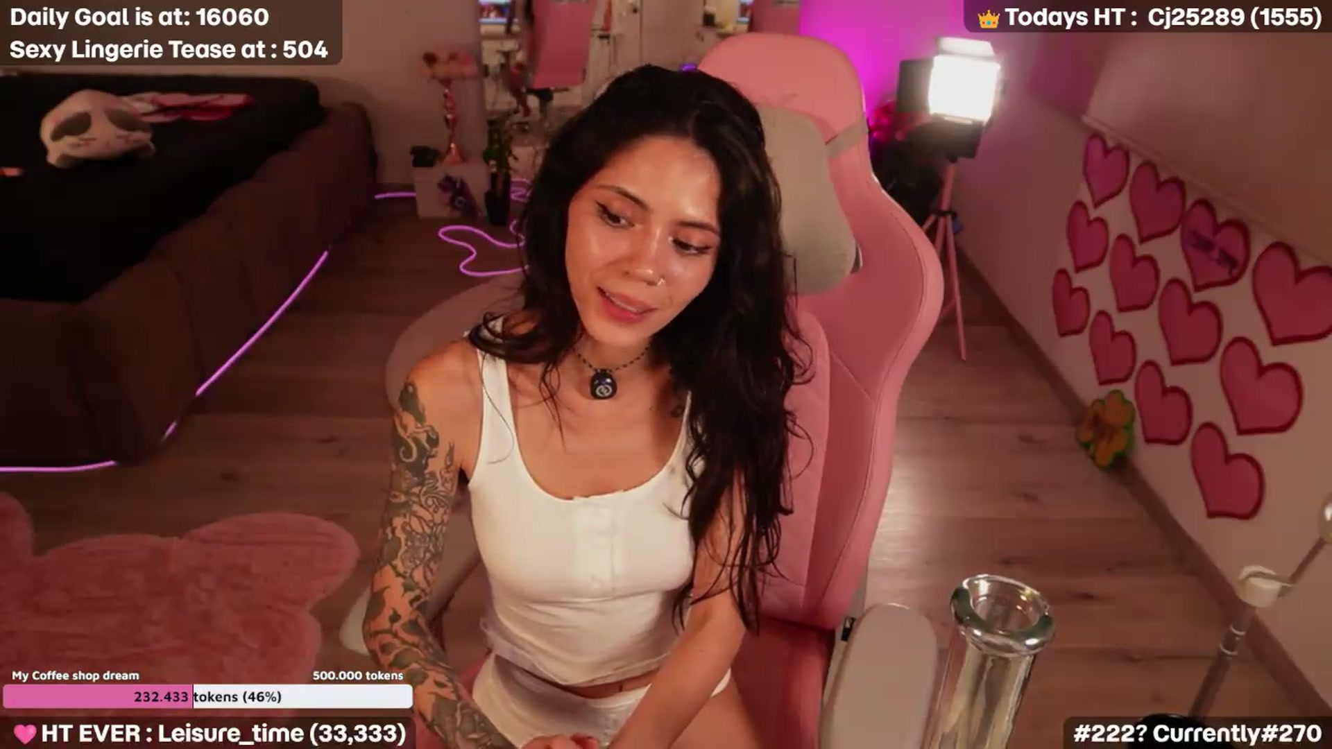 Gallery image thumbnail from Coralita's myfreecams stream on, 09/05/2026, 03:19 image 2 of 20