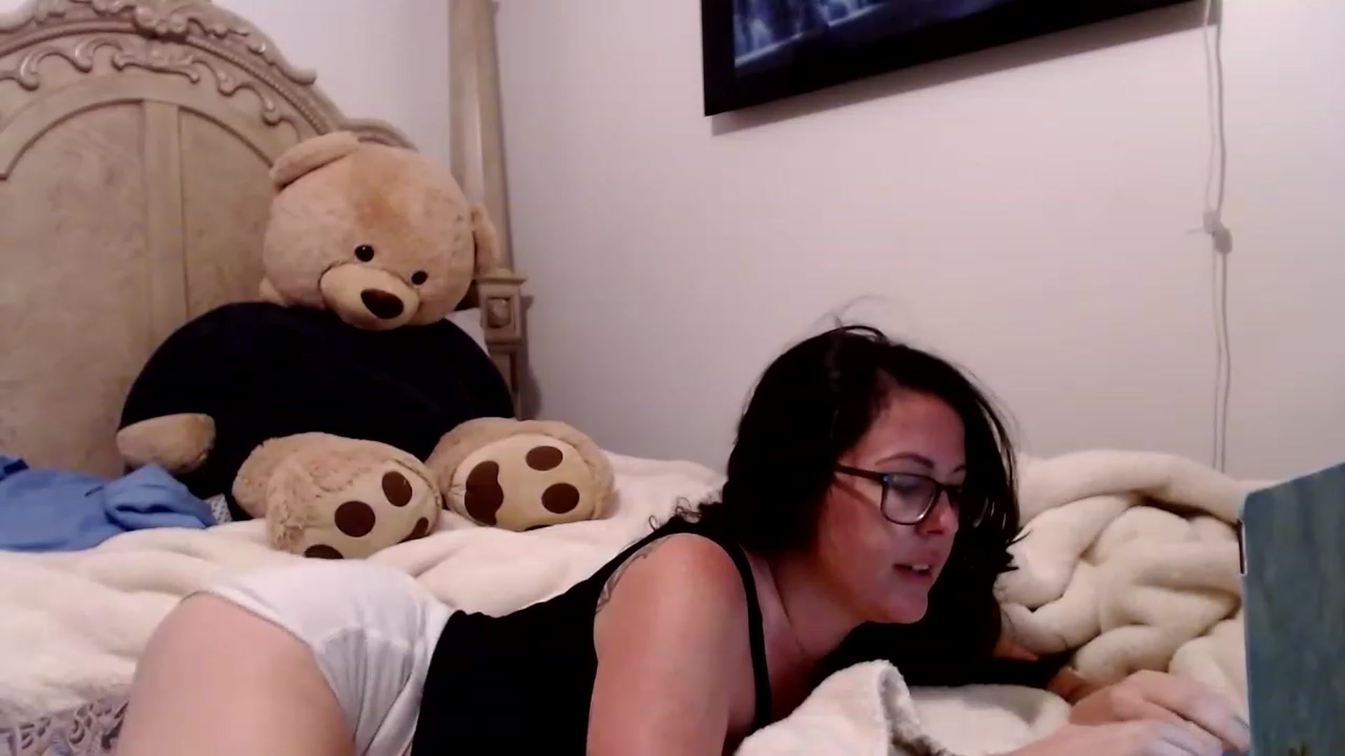 Gallery image thumbnail from Corbin_Love's myfreecams stream on, 04/28/2023, 18:03 image 15 of 20