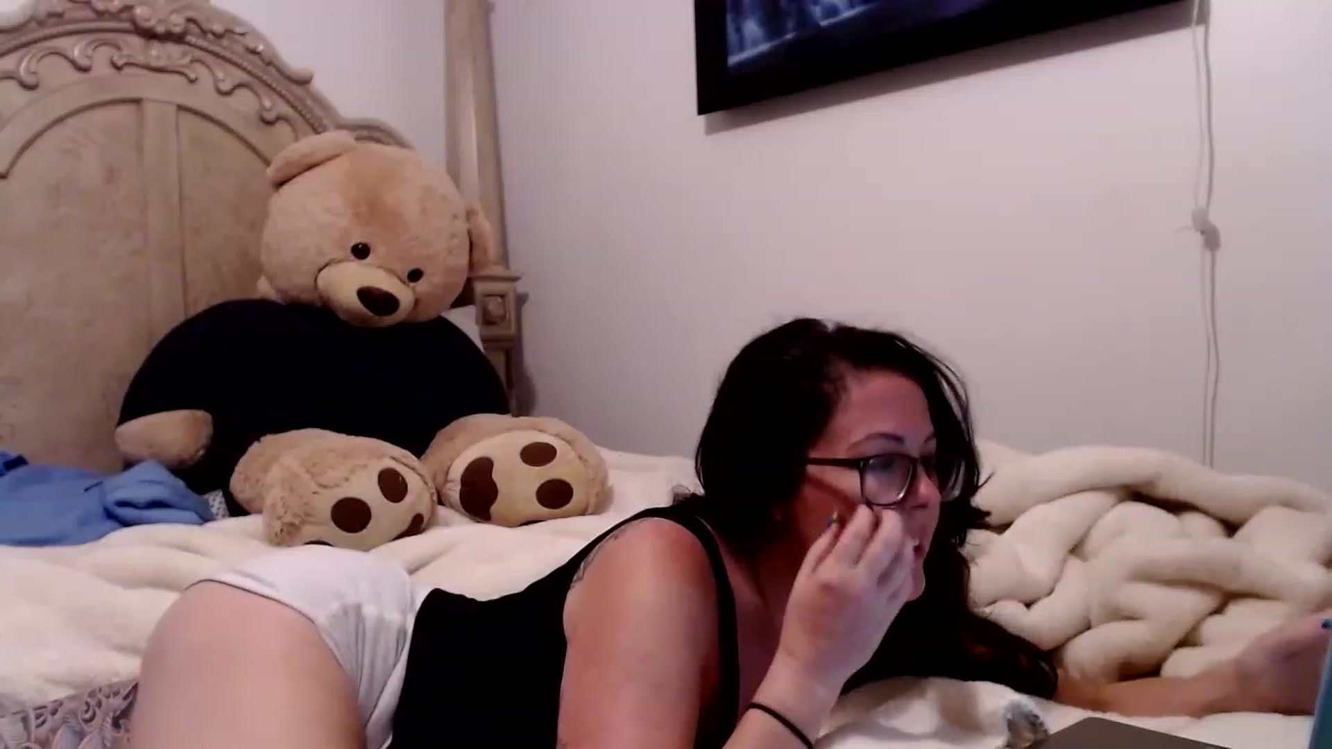 Gallery image thumbnail from Corbin_Love's myfreecams stream on, 04/28/2023, 18:03 image 14 of 20
