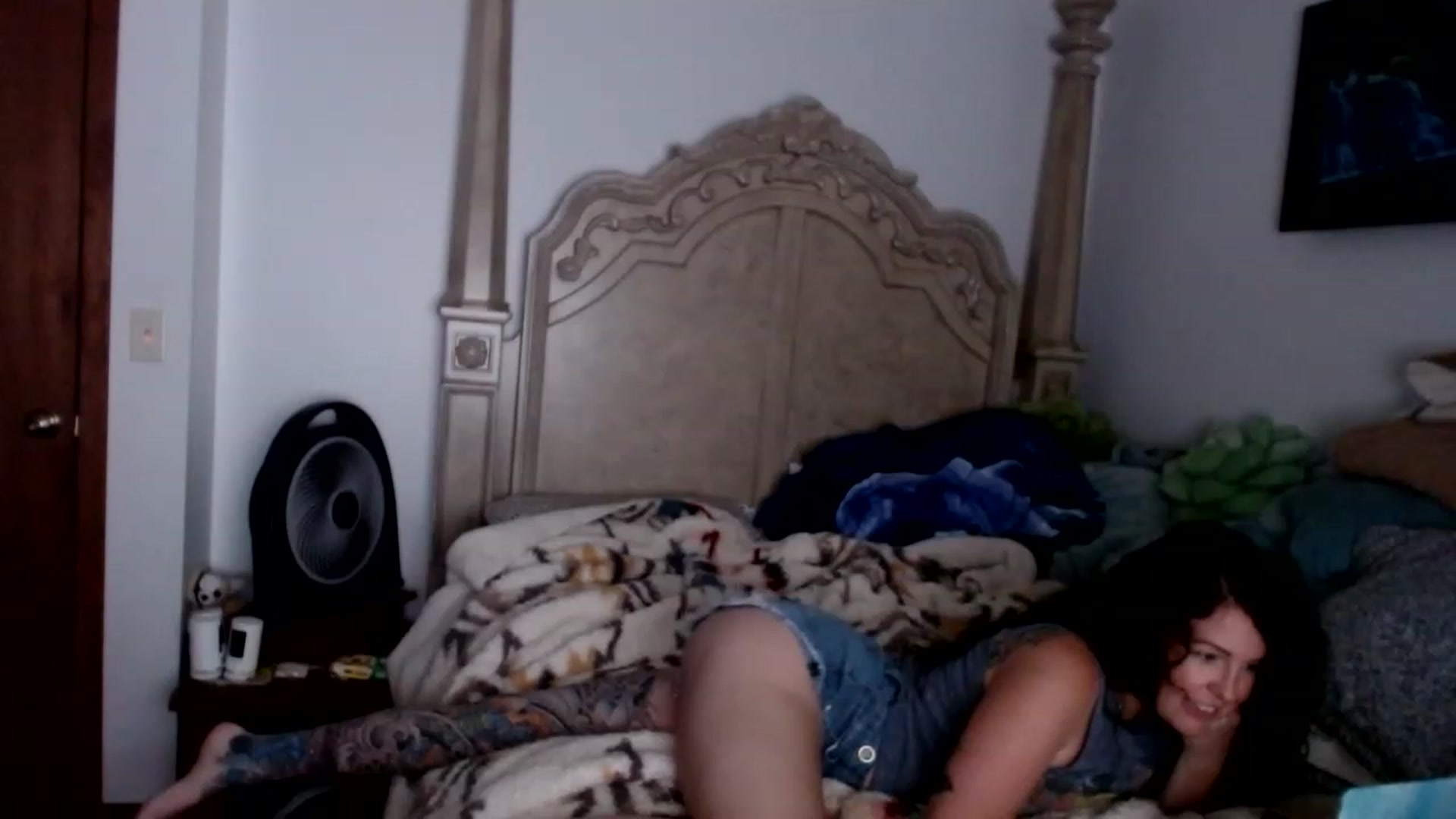 Gallery image thumbnail from Corbin_Love's myfreecams stream on, 08/06/2023, 20:07 image 7 of 20