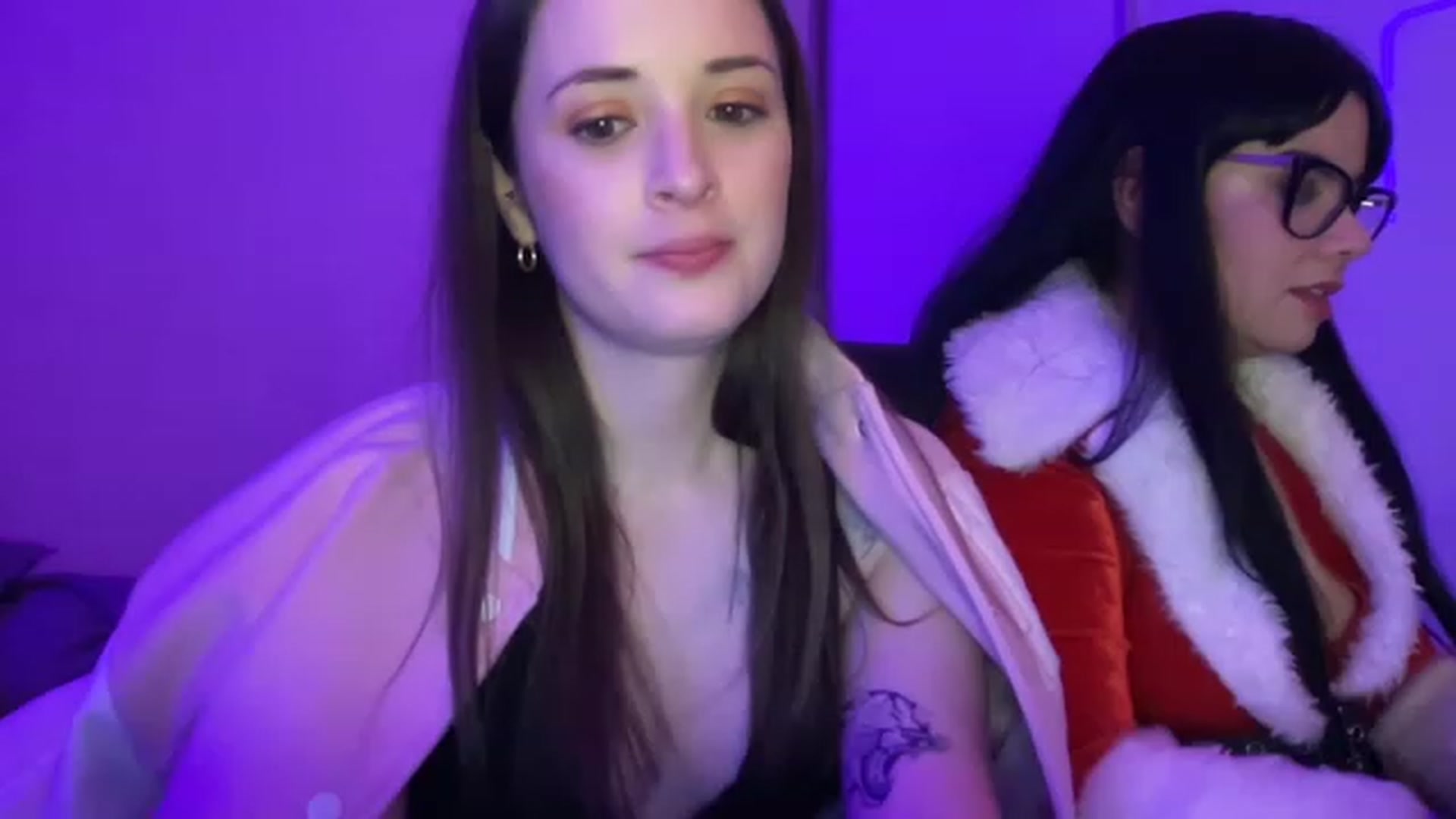 Gallery image thumbnail from CordeliaNova's myfreecams stream on, 12/11/2022, 09:58 image 4 of 20