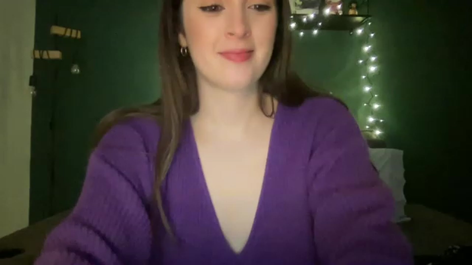 Gallery image thumbnail from CordeliaNova's myfreecams stream on, 12/20/2022, 02:48 image 20 of 20