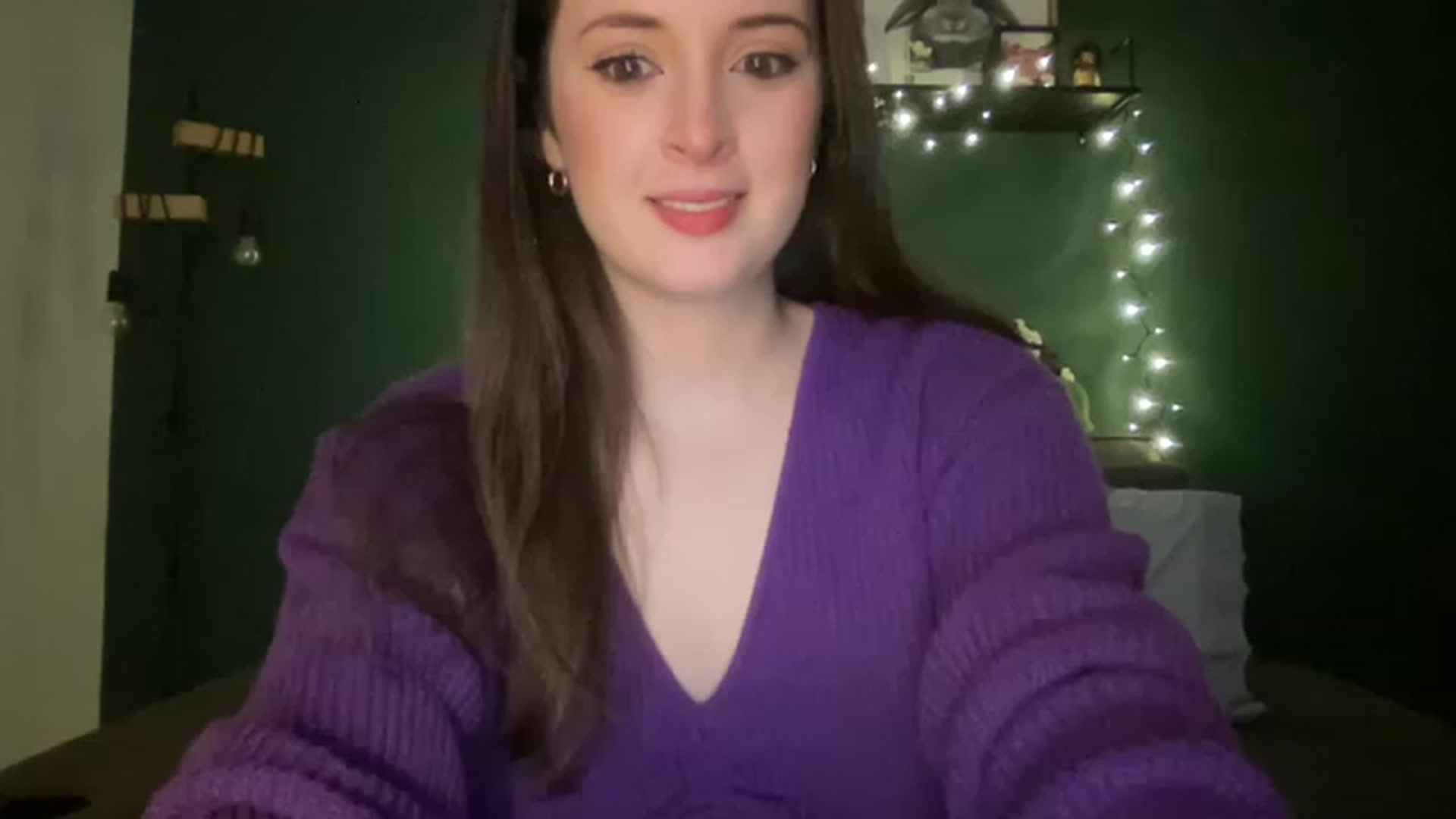 Gallery image thumbnail from CordeliaNova's myfreecams stream on, 12/20/2022, 02:48 image 7 of 20