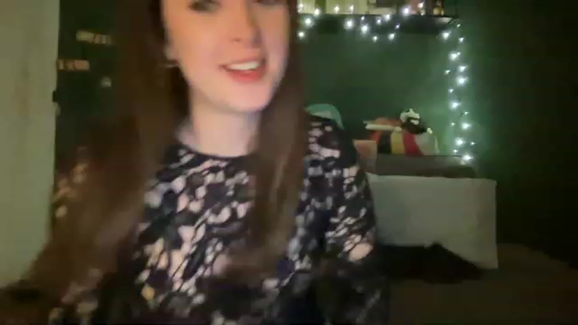 Gallery image thumbnail from CordeliaNova's myfreecams stream on, 12/21/2022, 01:29 image 11 of 20