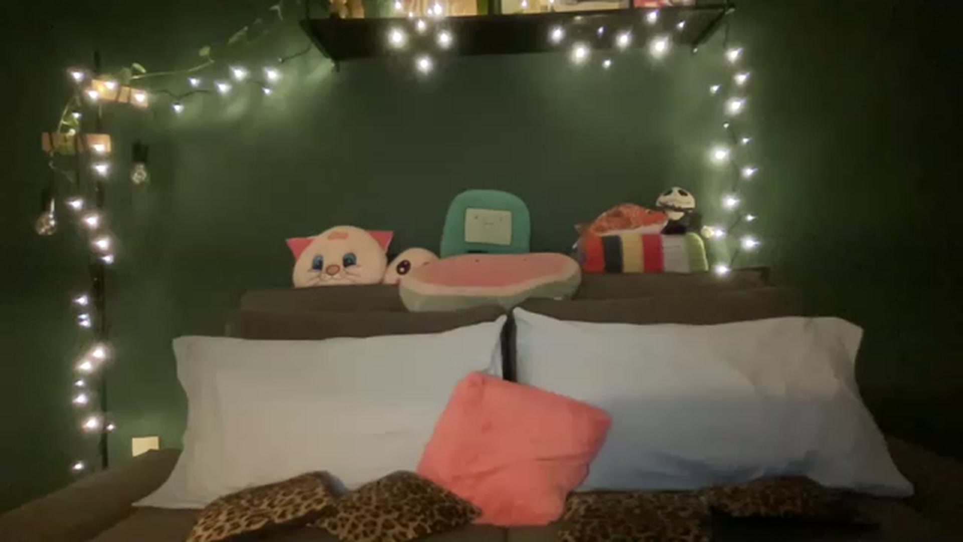 Gallery image thumbnail from CordeliaNova's myfreecams stream on, 01/21/2023, 03:05 image 3 of 20