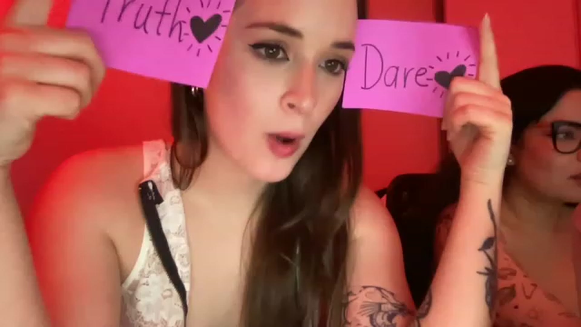 Gallery image thumbnail from CordeliaNova's myfreecams stream on, 02/19/2023, 24:24 image 15 of 20