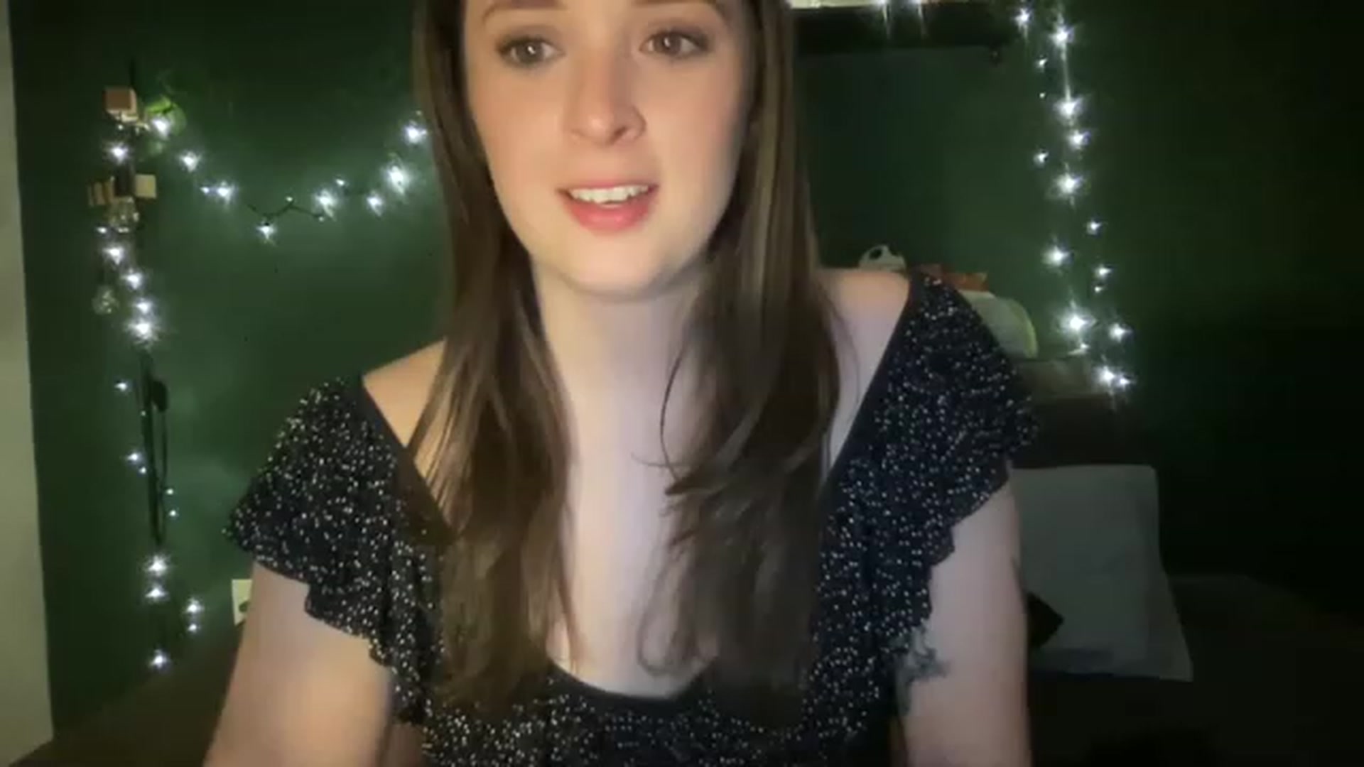 Gallery image thumbnail from CordeliaNova's myfreecams stream on, 03/19/2023, 02:18 image 10 of 20