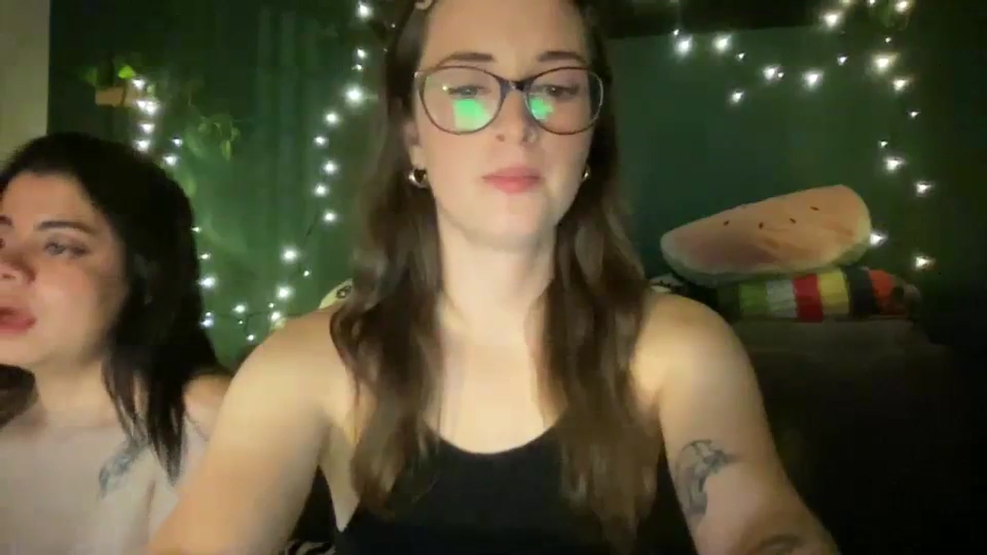 Gallery image thumbnail from CordeliaNova's myfreecams stream on, 08/19/2023, 03:17 image 16 of 20