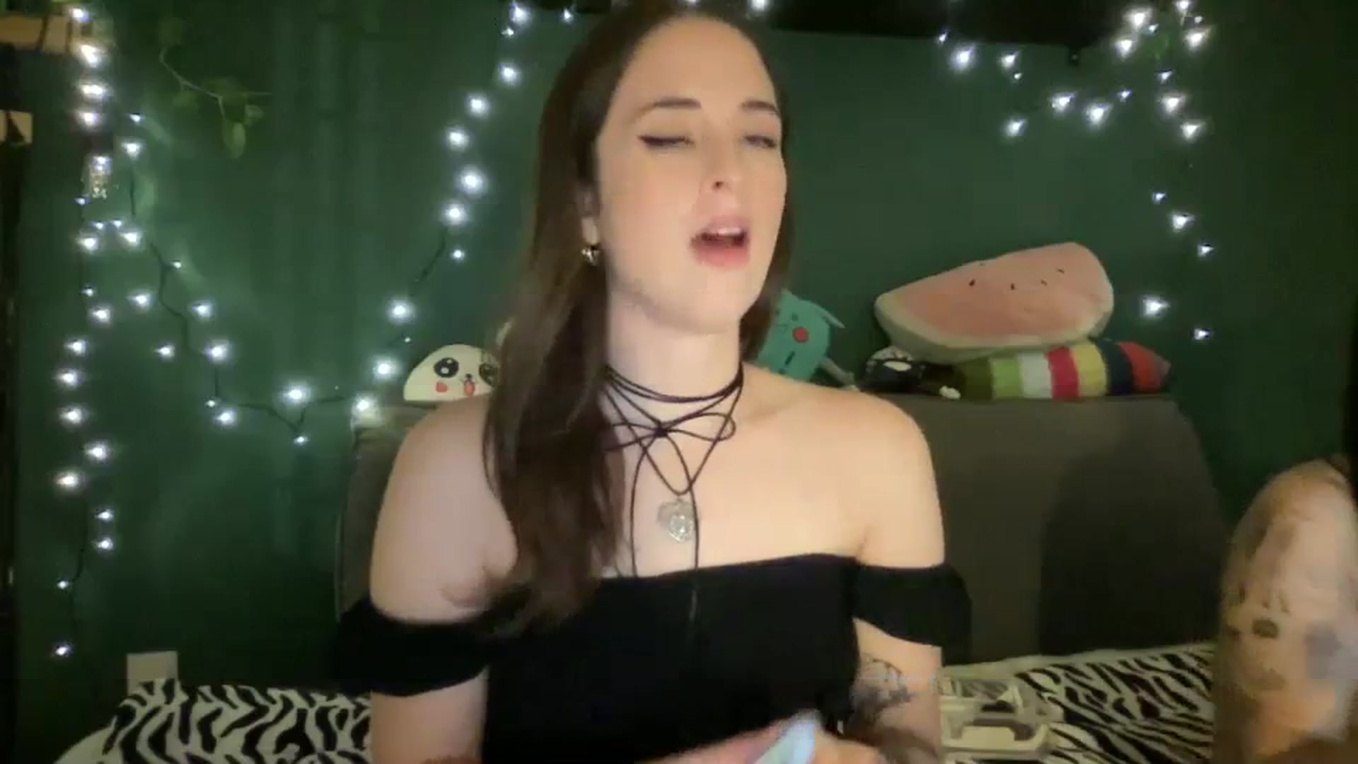 Gallery image thumbnail from CordeliaNova's myfreecams stream on, 08/20/2023, 02:47 image 4 of 20
