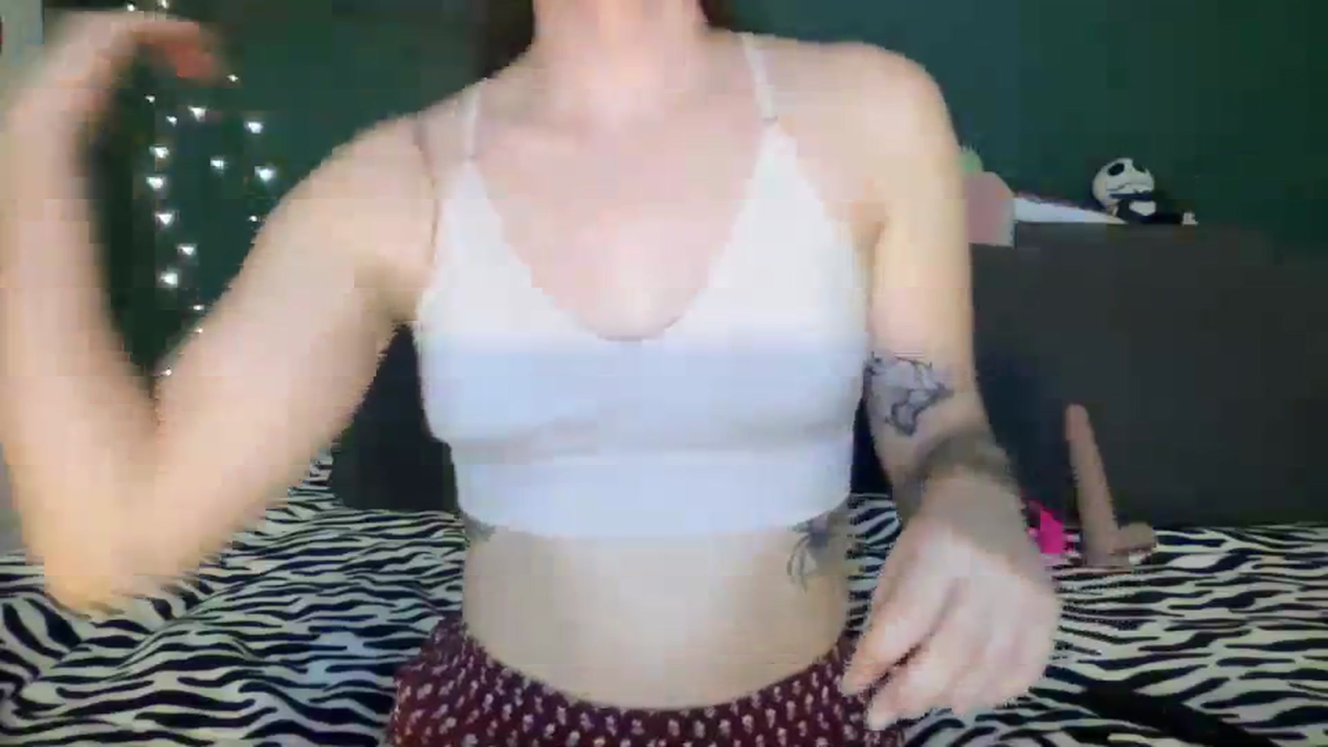 Gallery image thumbnail from CordeliaNova's myfreecams stream on, 09/15/2023, 01:28 image 18 of 20