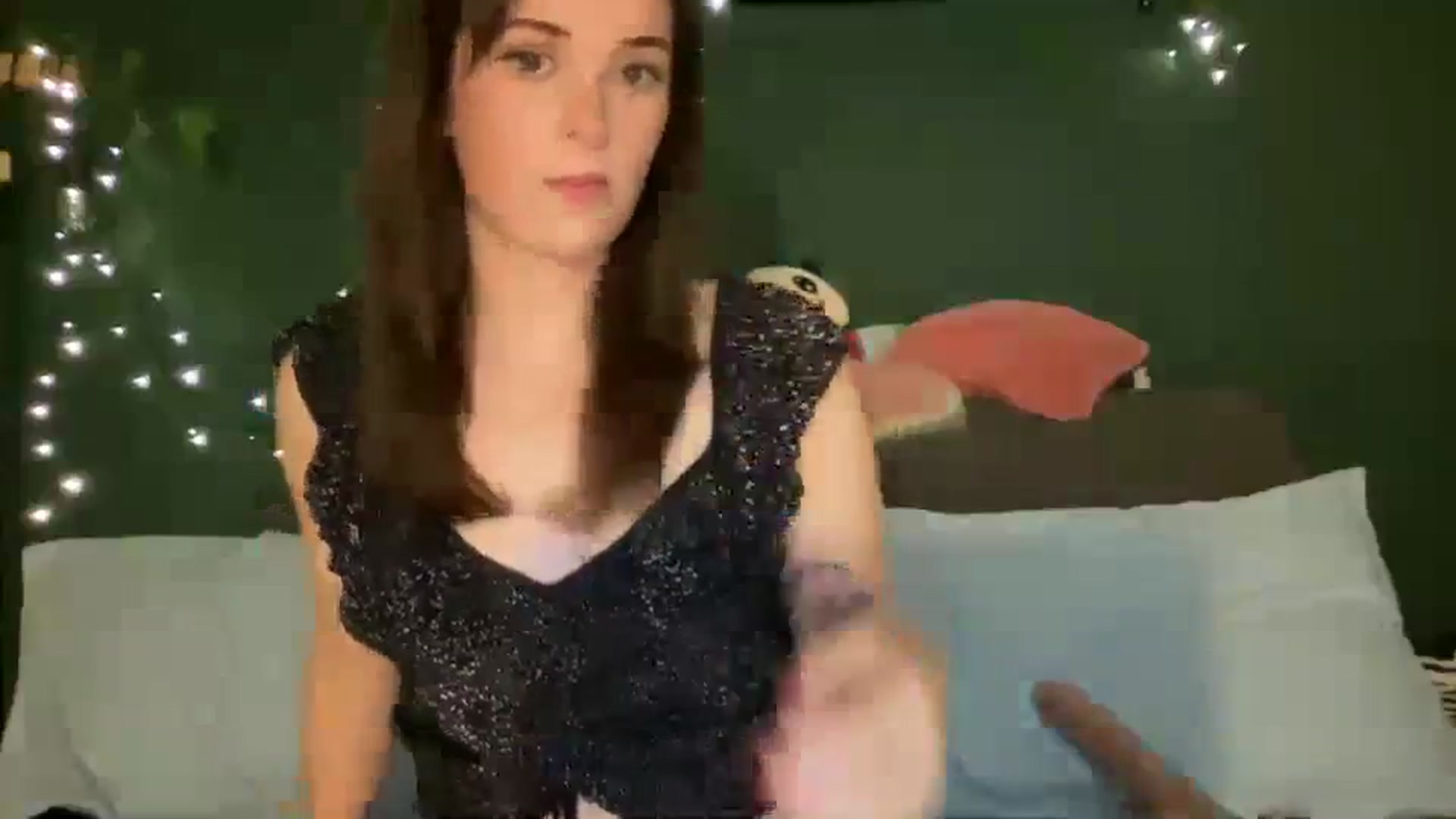 Gallery image thumbnail from CordeliaNova's myfreecams stream on, 10/03/2023, 24:37 image 15 of 20