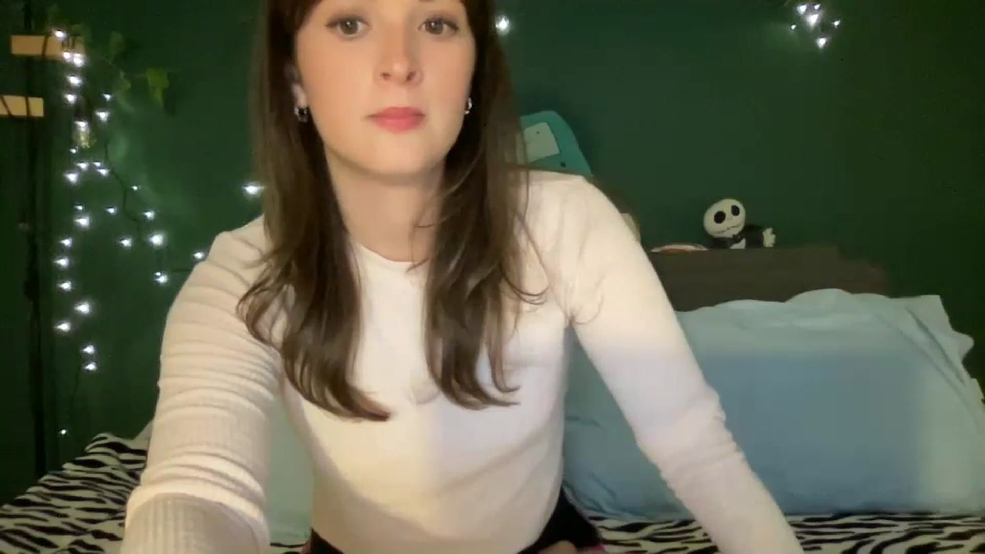 Gallery image thumbnail from CordeliaNova's myfreecams stream on, 10/10/2023, 24:31 image 19 of 20