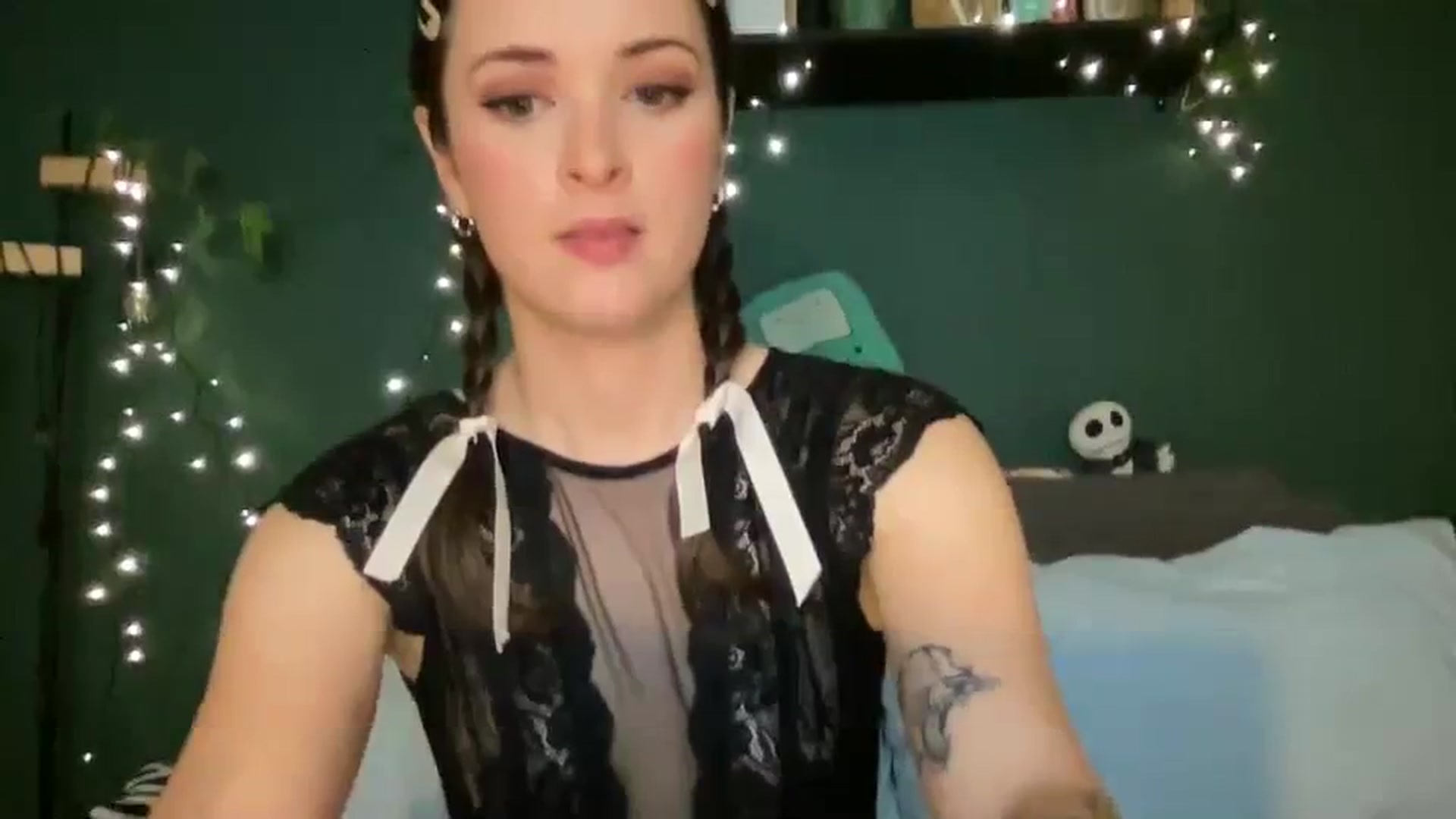 Gallery image thumbnail from CordeliaNova's myfreecams stream on, 10/11/2023, 01:34 image 11 of 20