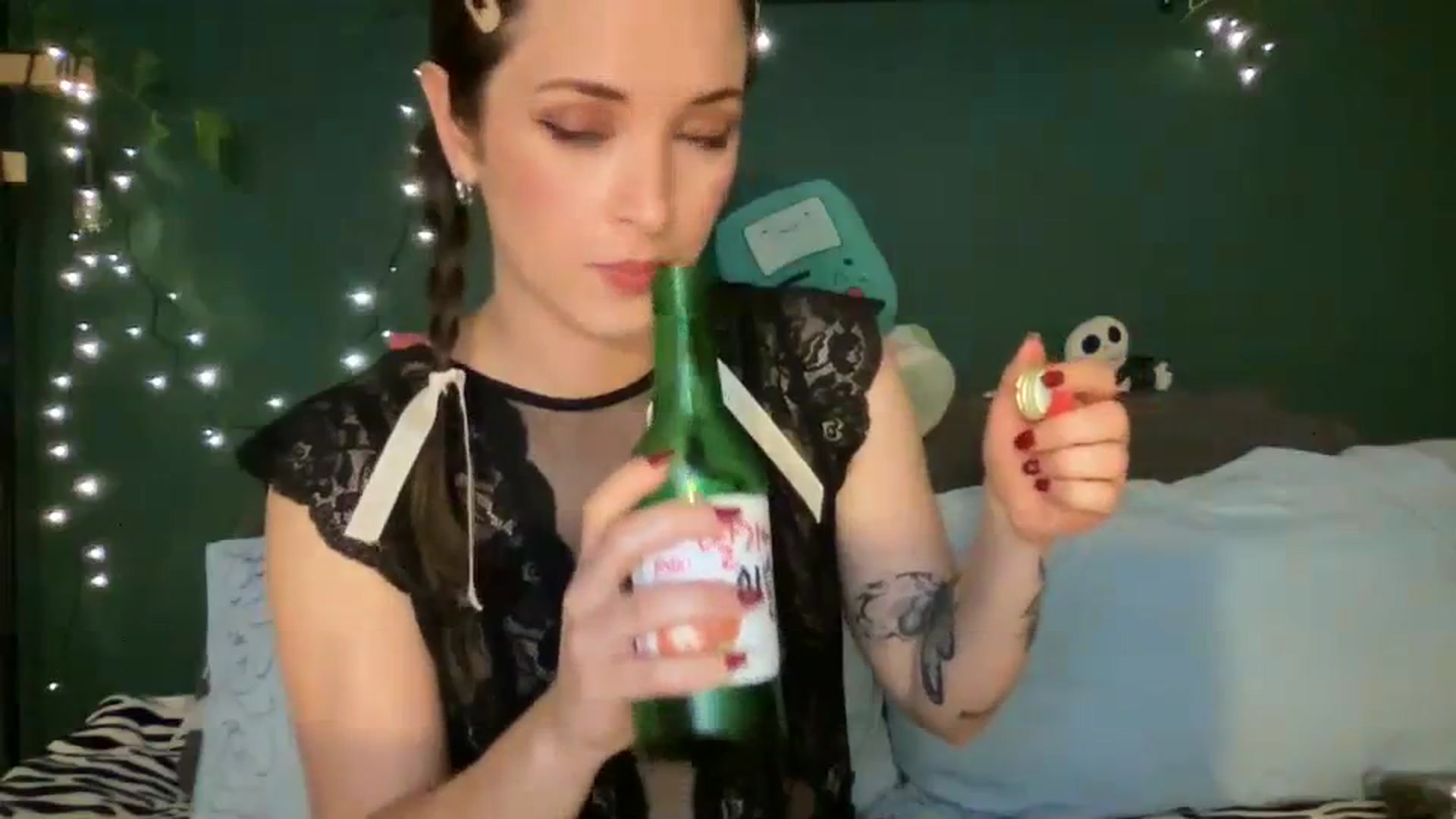 Gallery image thumbnail from CordeliaNova's myfreecams stream on, 10/11/2023, 01:34 image 9 of 20