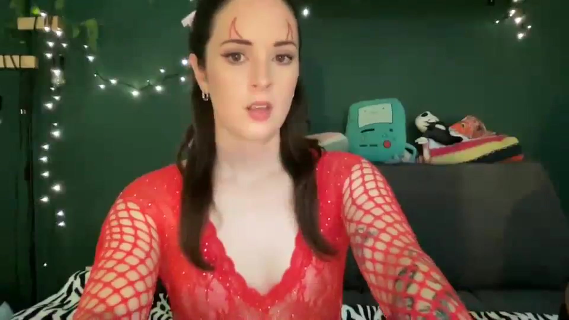 Gallery image thumbnail from CordeliaNova's myfreecams stream on, 10/28/2023, 23:07 image 19 of 20