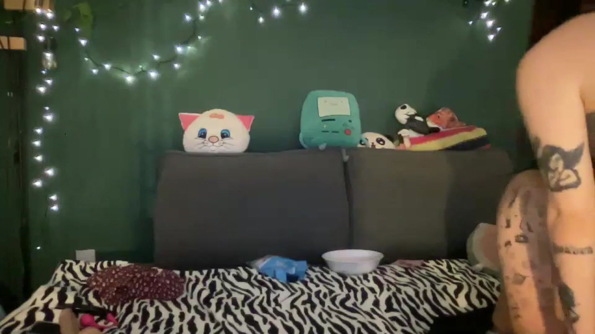 Gallery image thumbnail from CordeliaNova's myfreecams stream on, 10/30/2023, 02:08 image 11 of 20