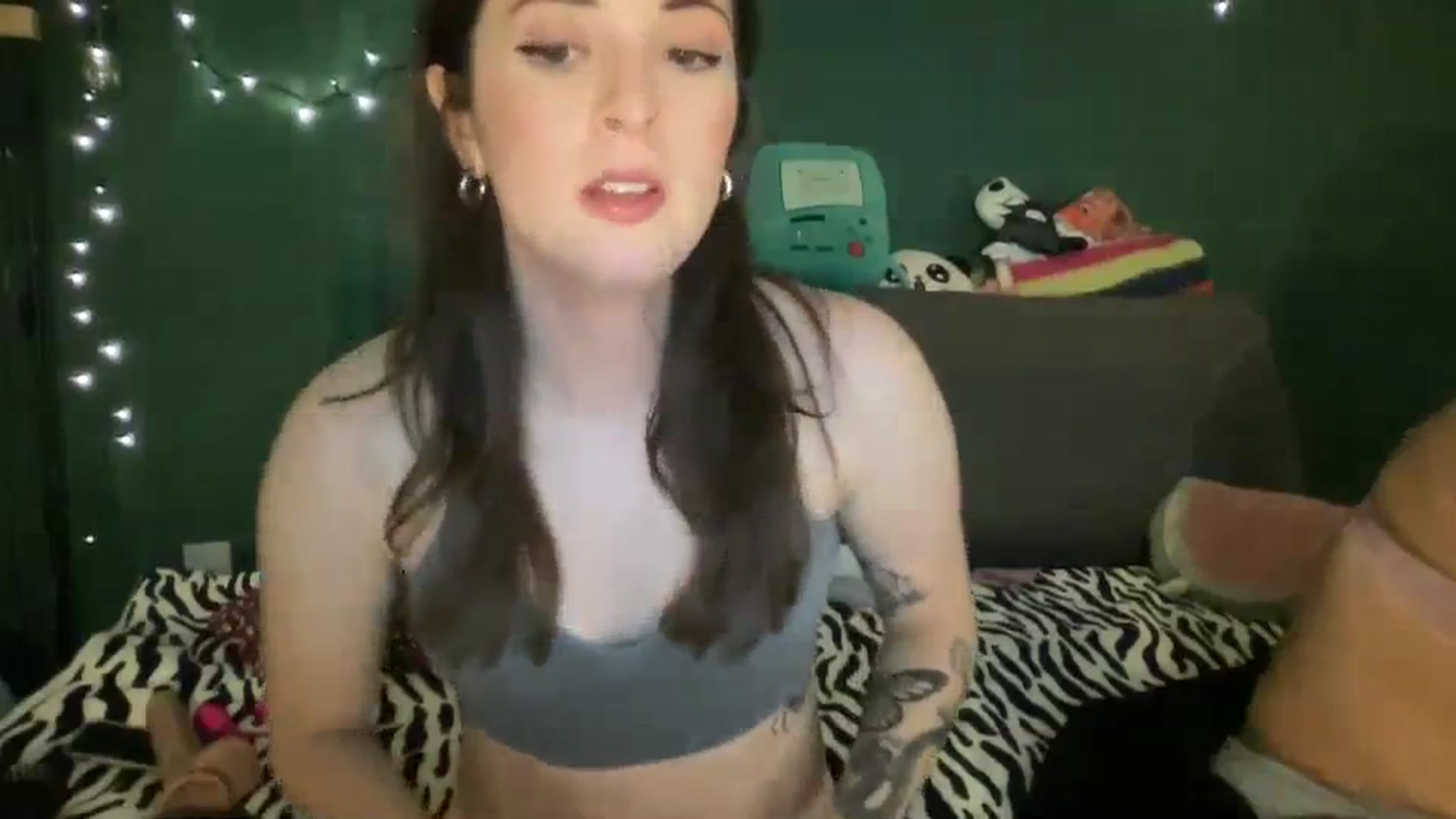 Gallery image thumbnail from CordeliaNova's myfreecams stream on, 10/30/2023, 02:08 image 14 of 20