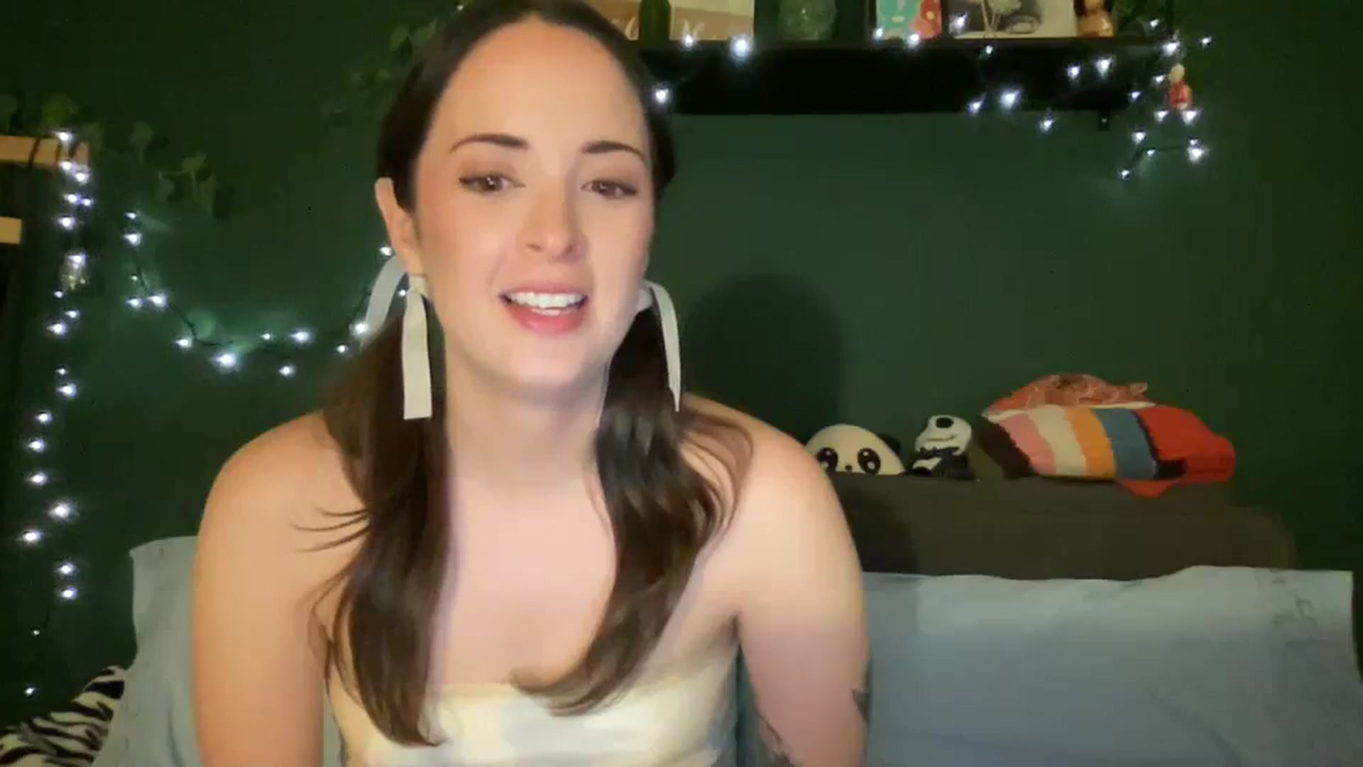 Gallery image thumbnail from CordeliaNova's myfreecams stream on, 11/10/2023, 03:23 image 11 of 20