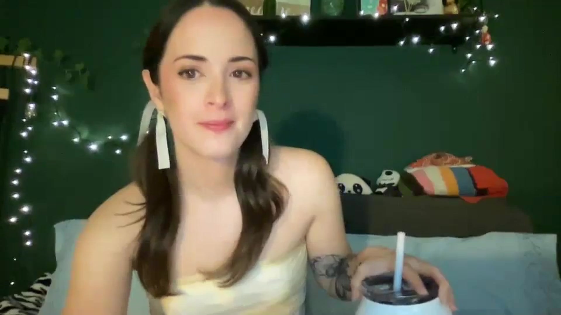 Gallery image thumbnail from CordeliaNova's myfreecams stream on, 11/10/2023, 03:23 image 12 of 20