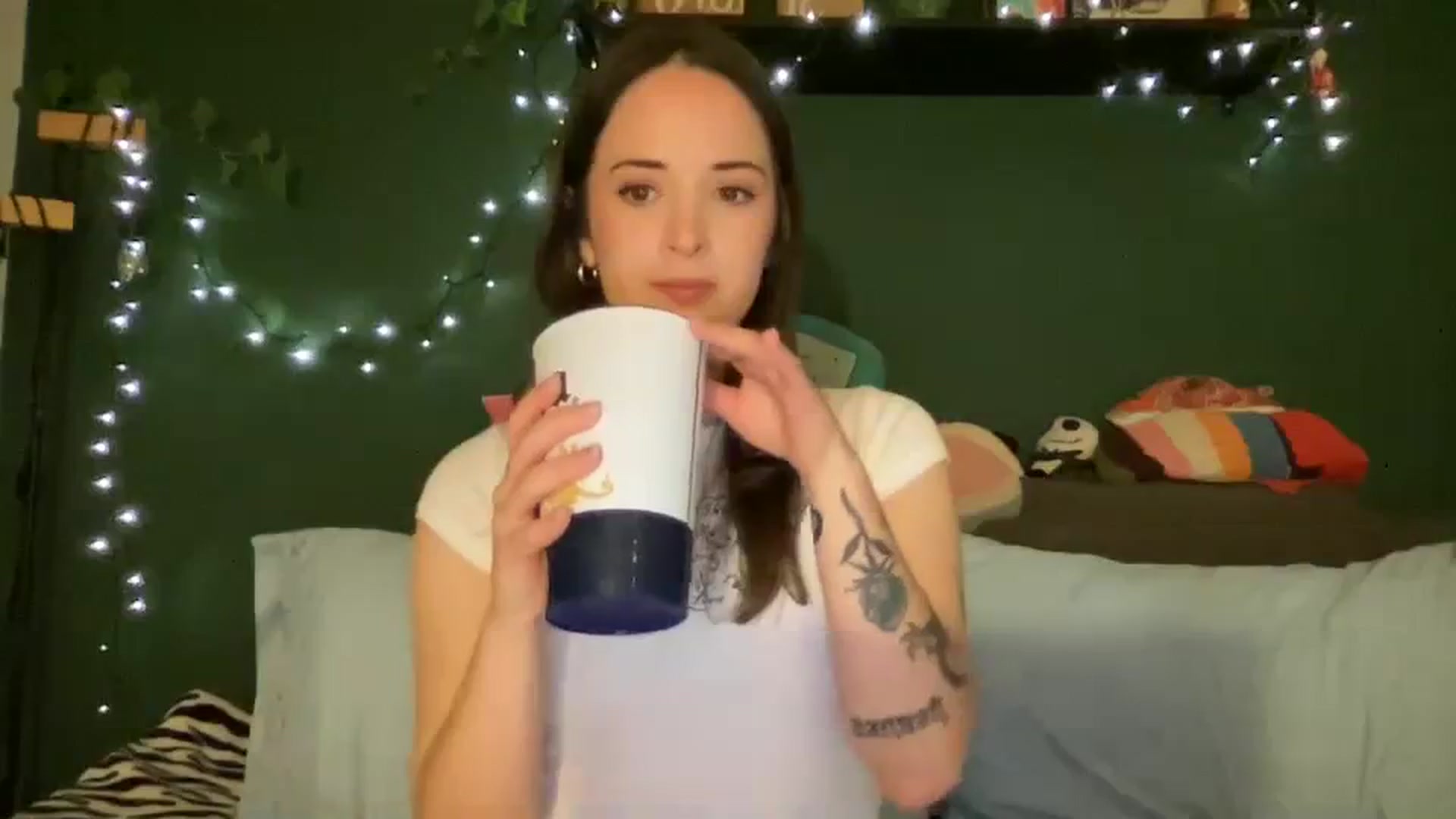 Gallery image thumbnail from CordeliaNova's myfreecams stream on, 11/13/2023, 24:50 image 17 of 20