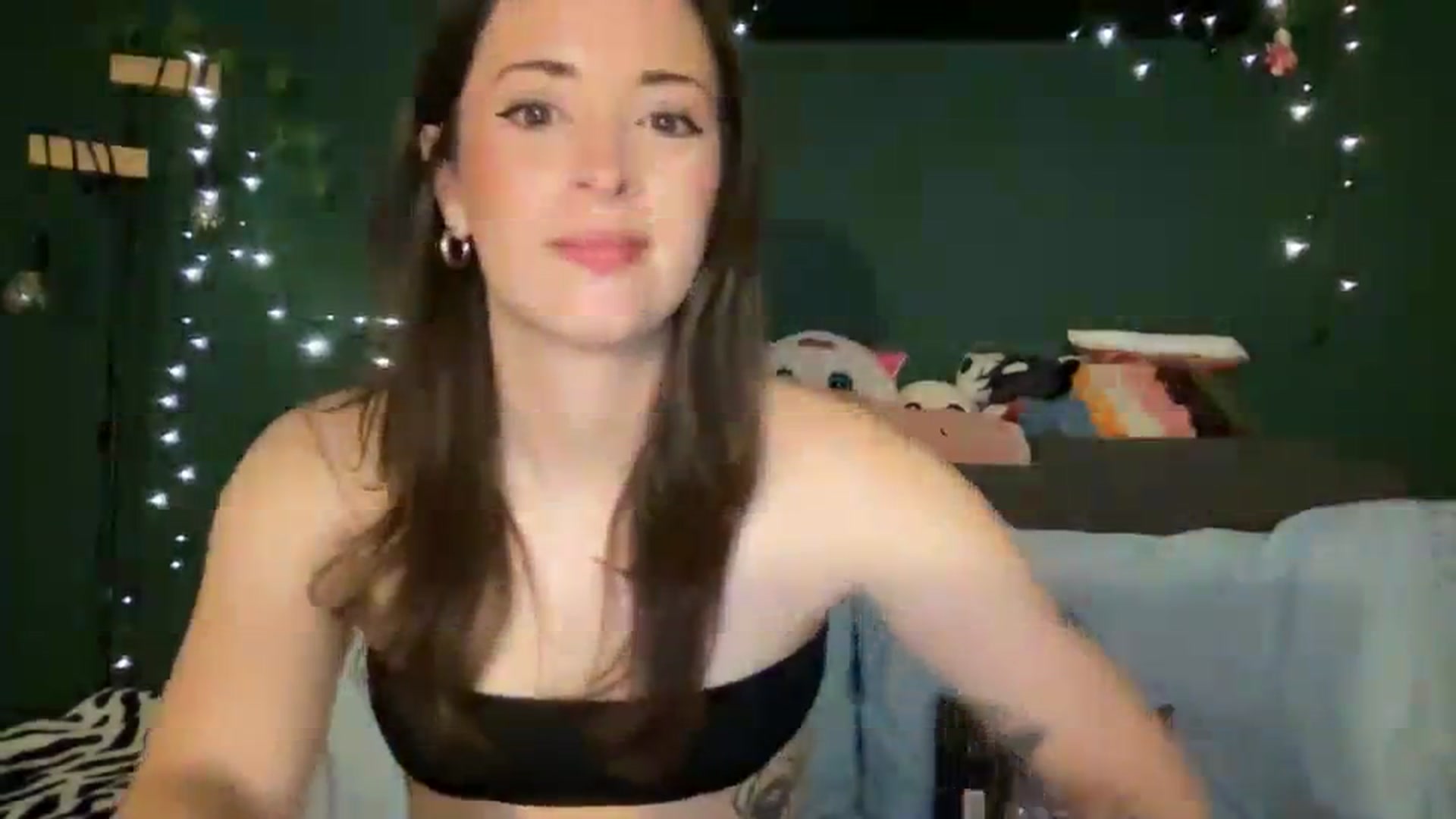 Gallery image thumbnail from CordeliaNova's myfreecams stream on, 11/22/2023, 01:52 image 6 of 20