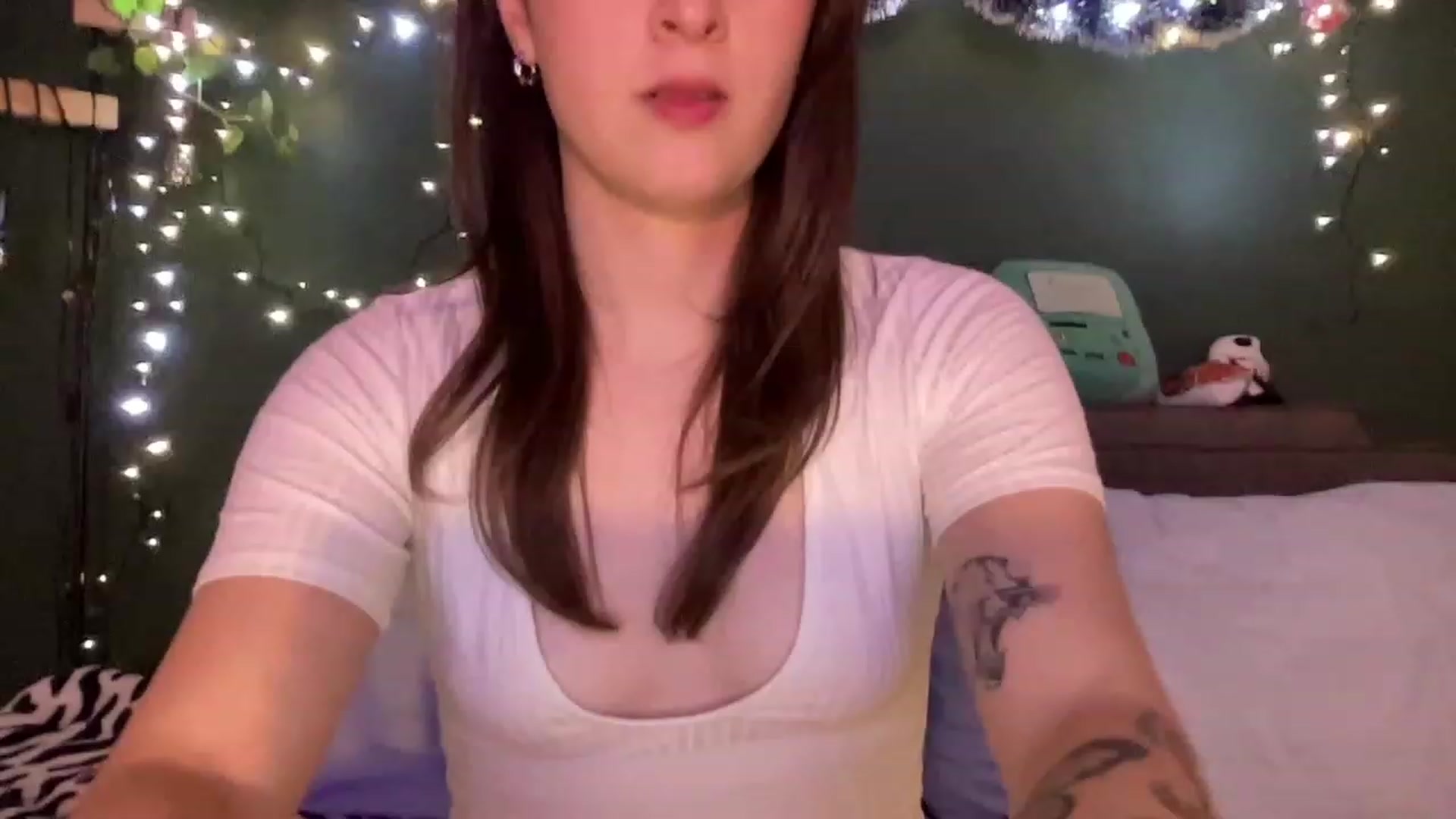 Gallery image thumbnail from CordeliaNova's myfreecams stream on, 11/29/2023, 04:21 image 3 of 20