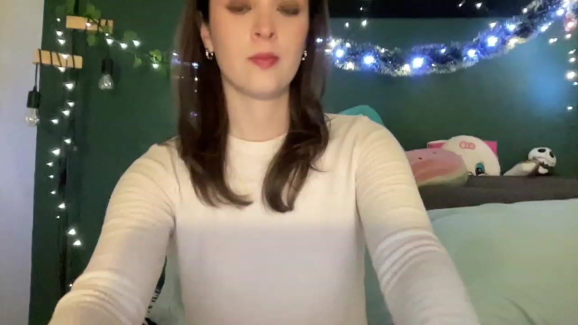 Gallery image thumbnail from CordeliaNova's myfreecams stream on, 01/03/2024, 02:18 image 1 of 20
