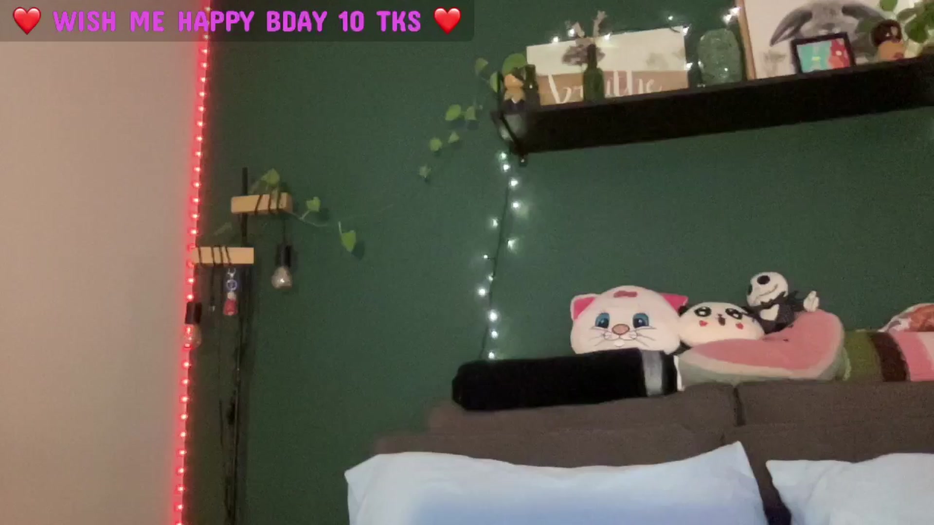 Gallery image thumbnail from CordeliaNova's myfreecams stream on, 05/01/2024, 24:50 image 18 of 20