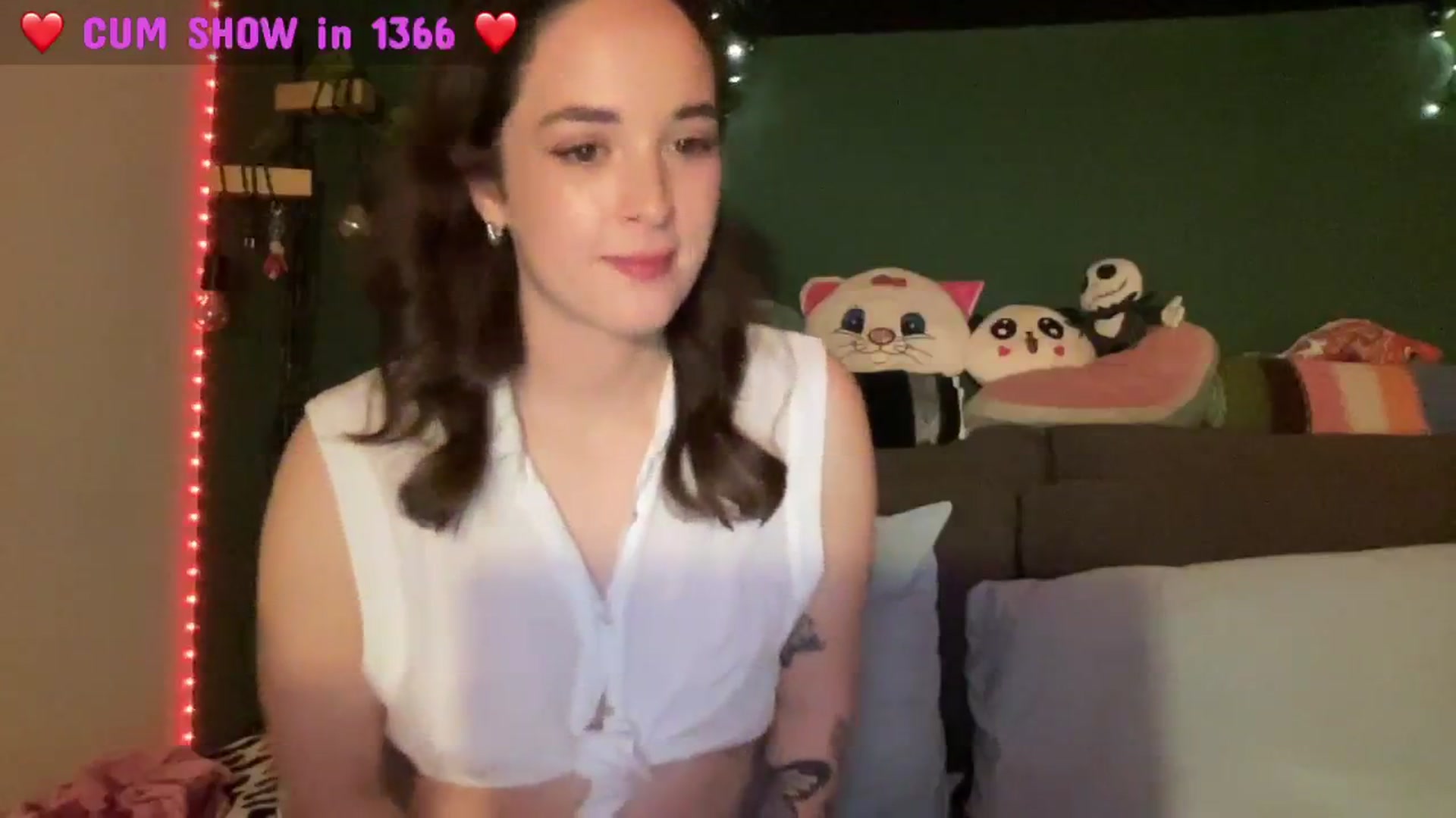 Gallery image thumbnail from CordeliaNova's myfreecams stream on, 05/05/2024, 02:26 image 13 of 20