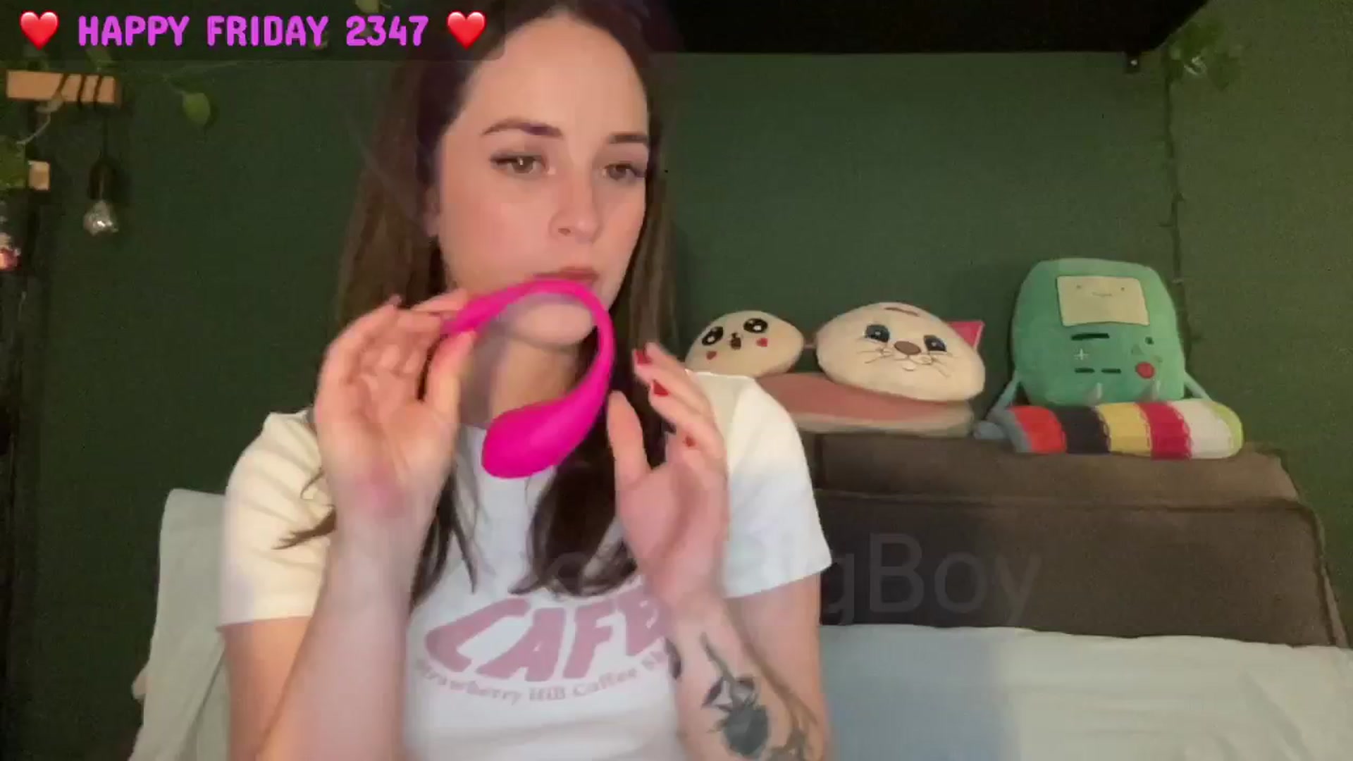 Gallery image thumbnail from CordeliaNova's myfreecams stream on, 06/29/2024, 01:46 image 6 of 20