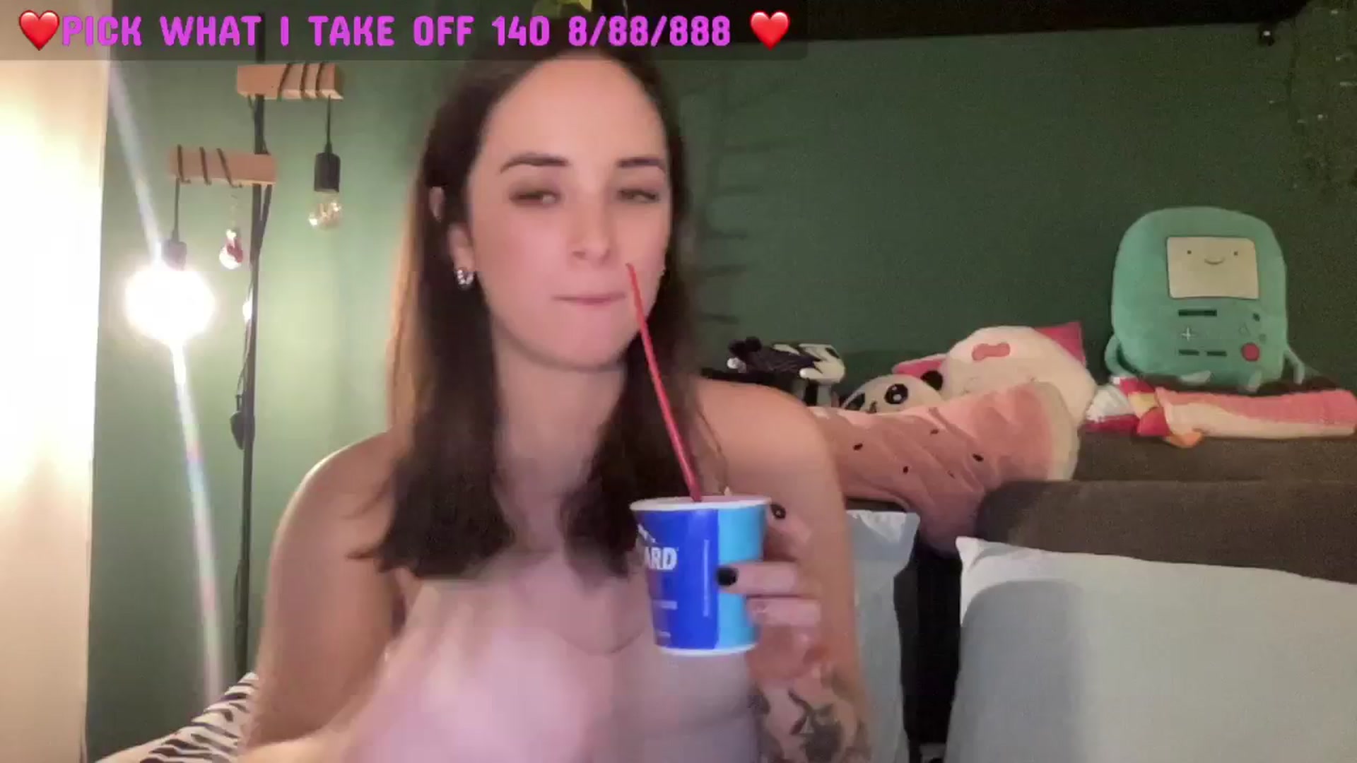 Gallery image thumbnail from CordeliaNova's myfreecams stream on, 08/25/2024, 02:05 image 3 of 20