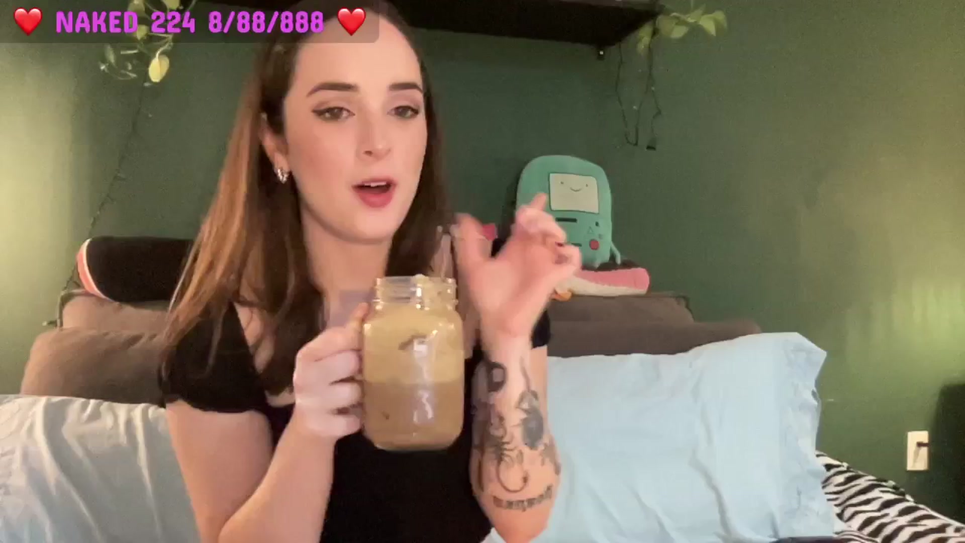 Gallery image thumbnail from CordeliaNova's myfreecams stream on, 08/29/2024, 22:17 image 6 of 20