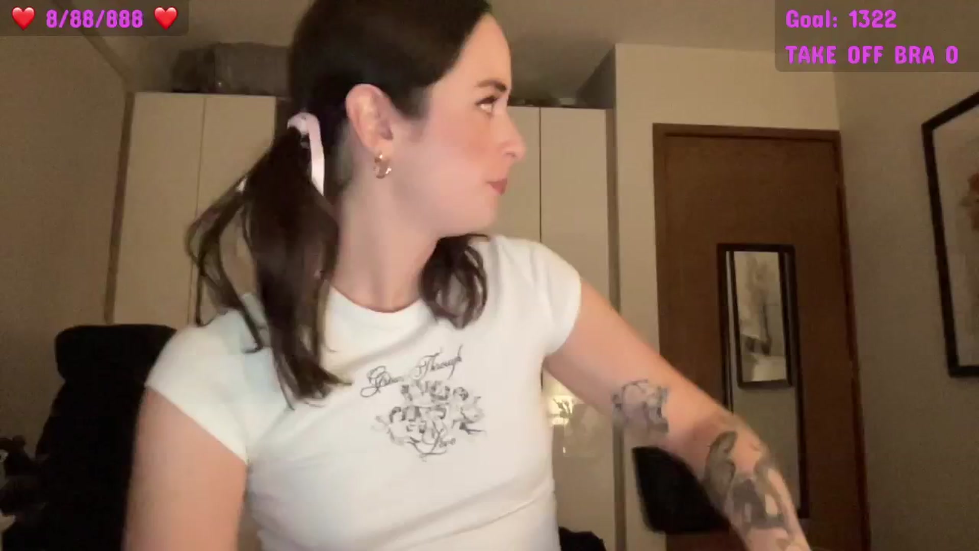 Gallery image thumbnail from CordeliaNova's myfreecams stream on, 09/09/2024, 02:53 image 4 of 20