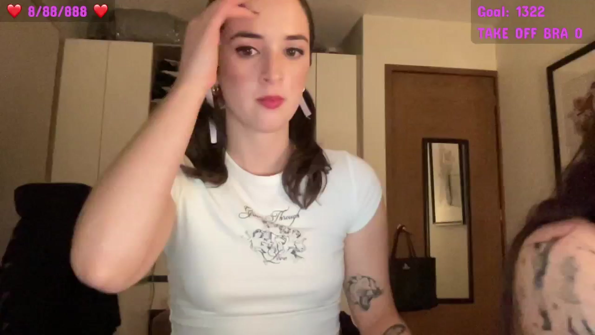 Gallery image thumbnail from CordeliaNova's myfreecams stream on, 09/09/2024, 02:53 image 2 of 20