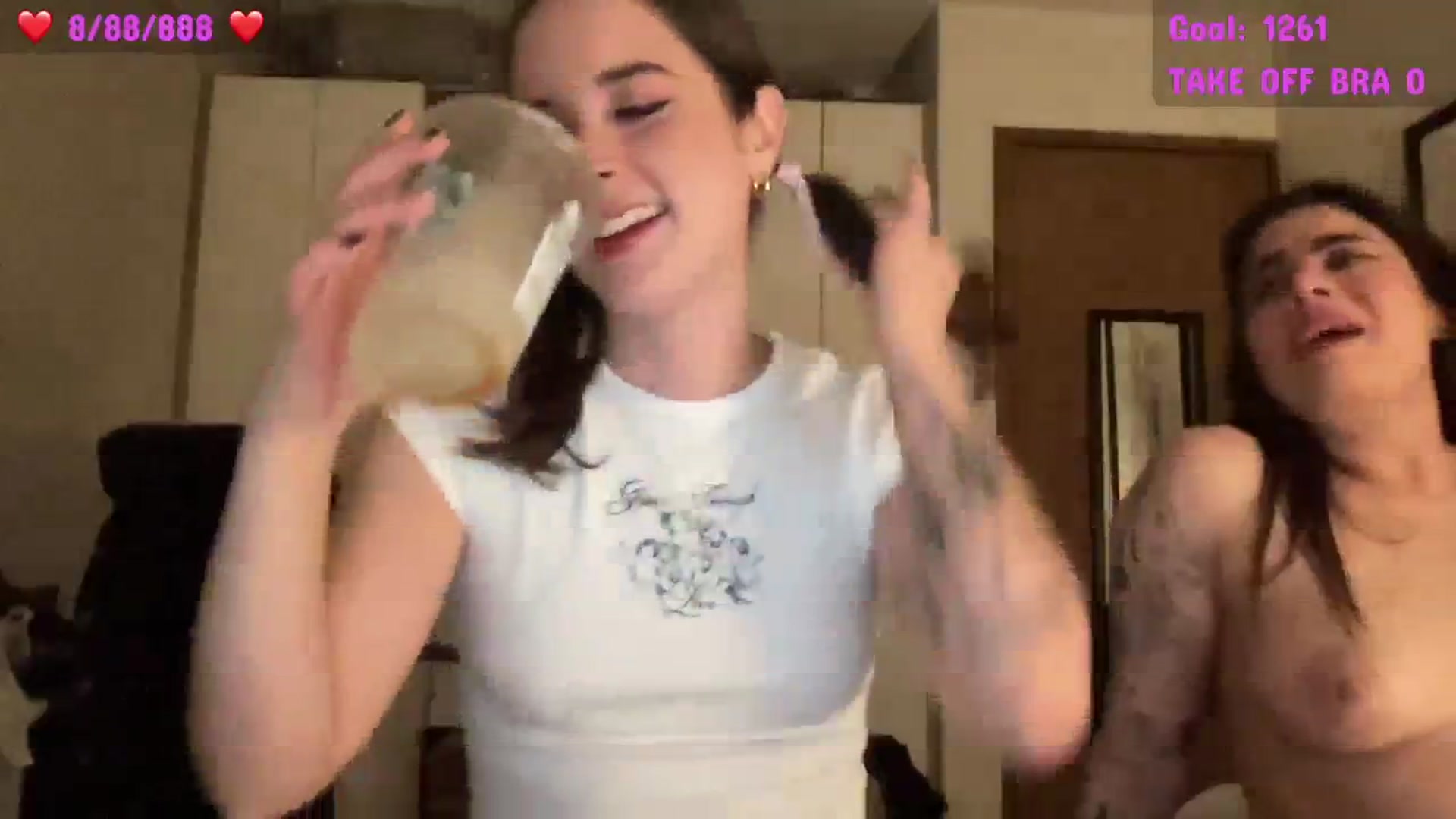 Gallery image thumbnail from CordeliaNova's myfreecams stream on, 09/09/2024, 02:53 image 9 of 20