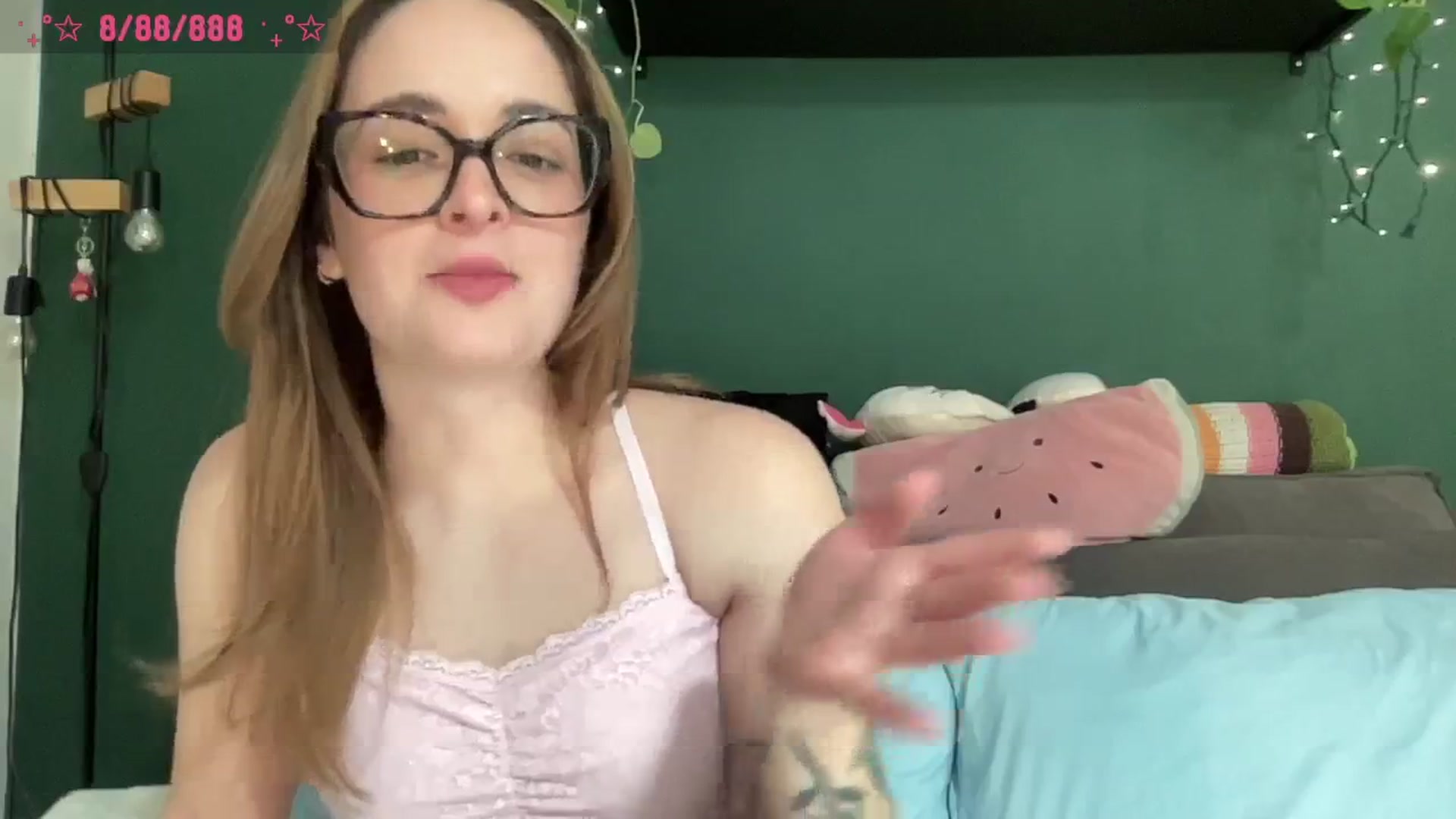 Gallery image thumbnail from CordeliaNova's myfreecams stream on, 01/26/2025, 19:39 image 14 of 20