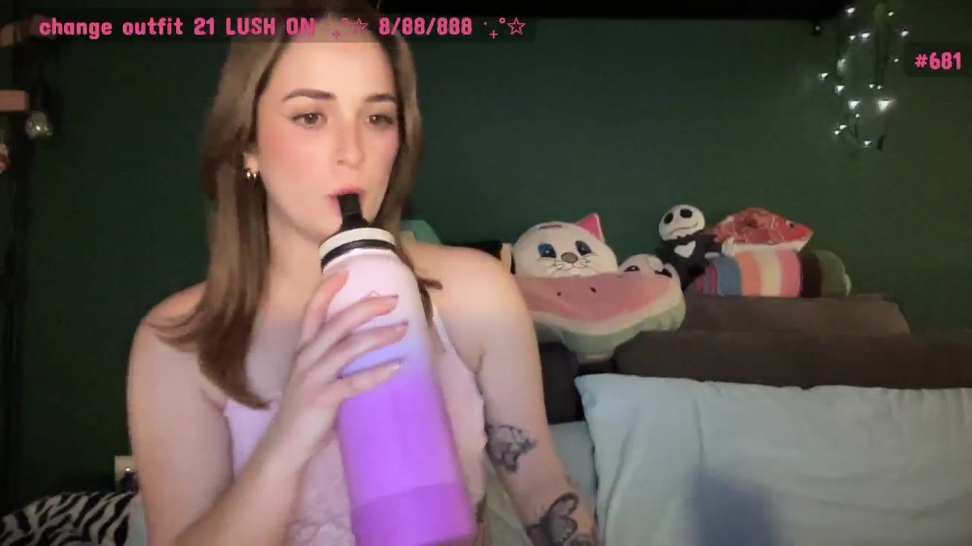 Gallery image thumbnail from CordeliaNova's myfreecams stream on, 02/06/2025, 01:19 image 15 of 20