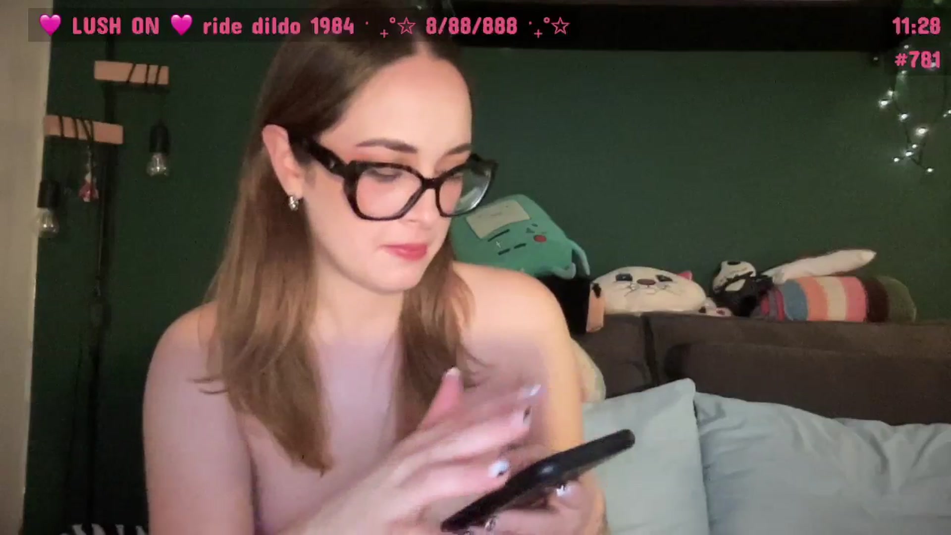 Gallery image thumbnail from CordeliaNova's myfreecams stream on, 03/01/2025, 01:42 image 9 of 20