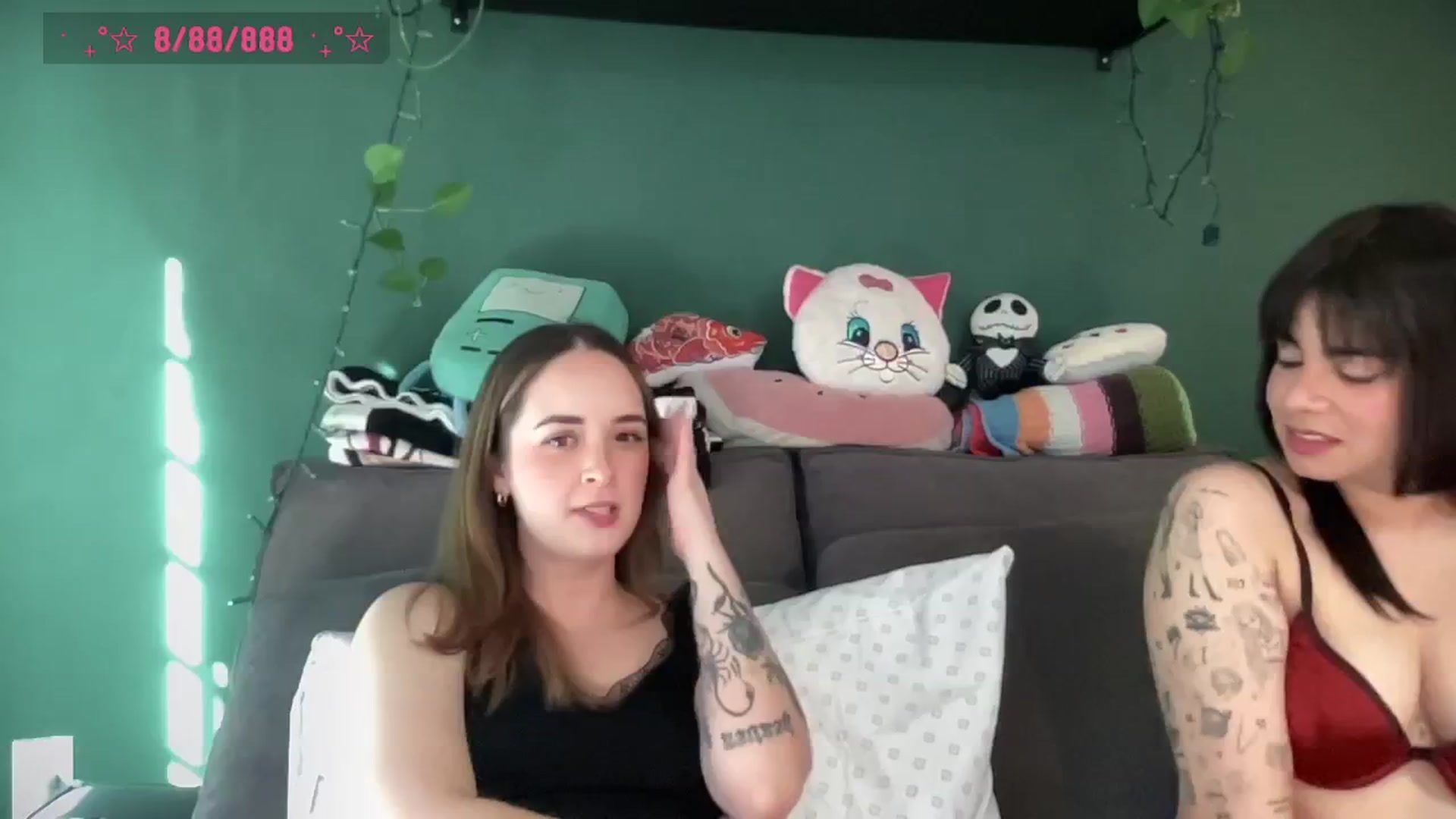 Gallery image thumbnail from CordeliaNova's myfreecams stream on, 03/12/2025, 23:14 image 14 of 20