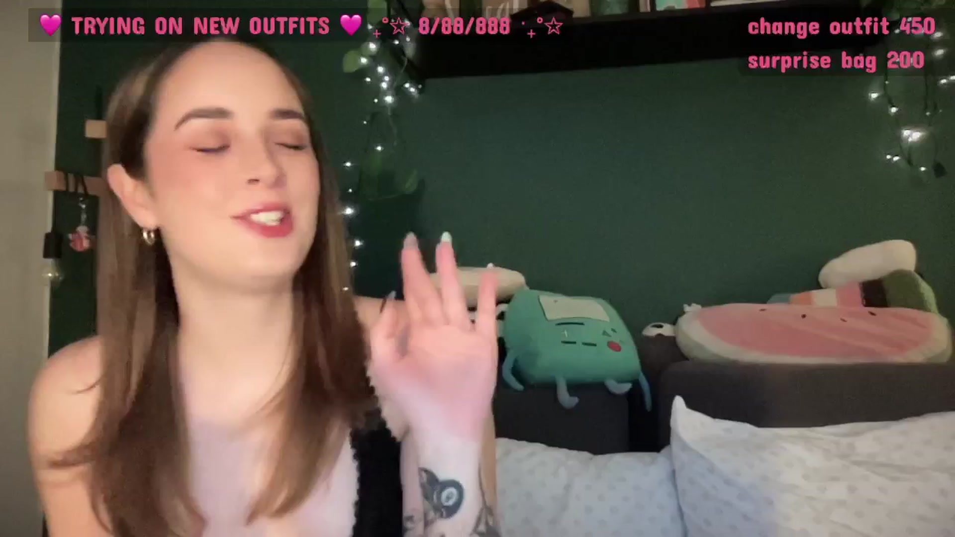 Gallery image thumbnail from CordeliaNova's myfreecams stream on, 04/09/2025, 02:41 image 2 of 20