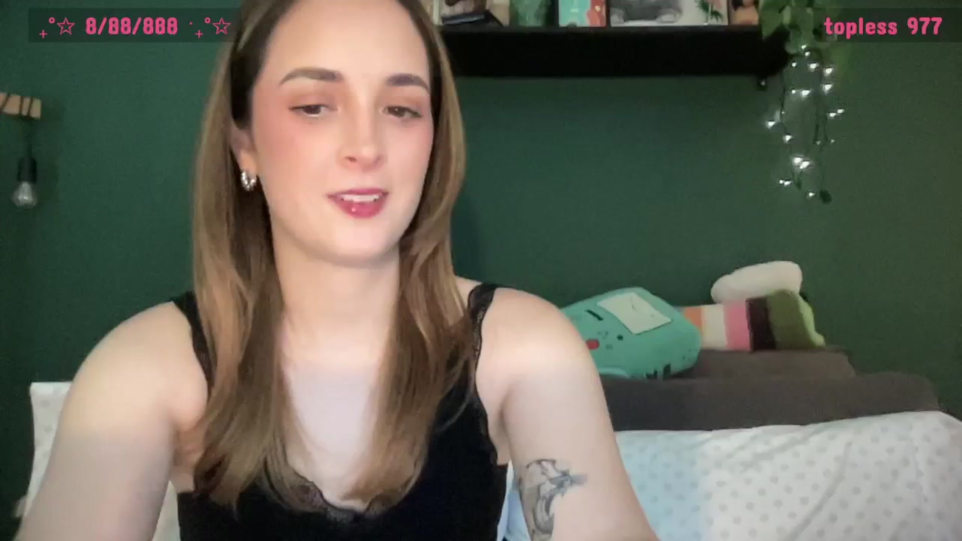 Gallery image thumbnail from CordeliaNova's myfreecams stream on, 04/15/2025, 24:16 image 8 of 20