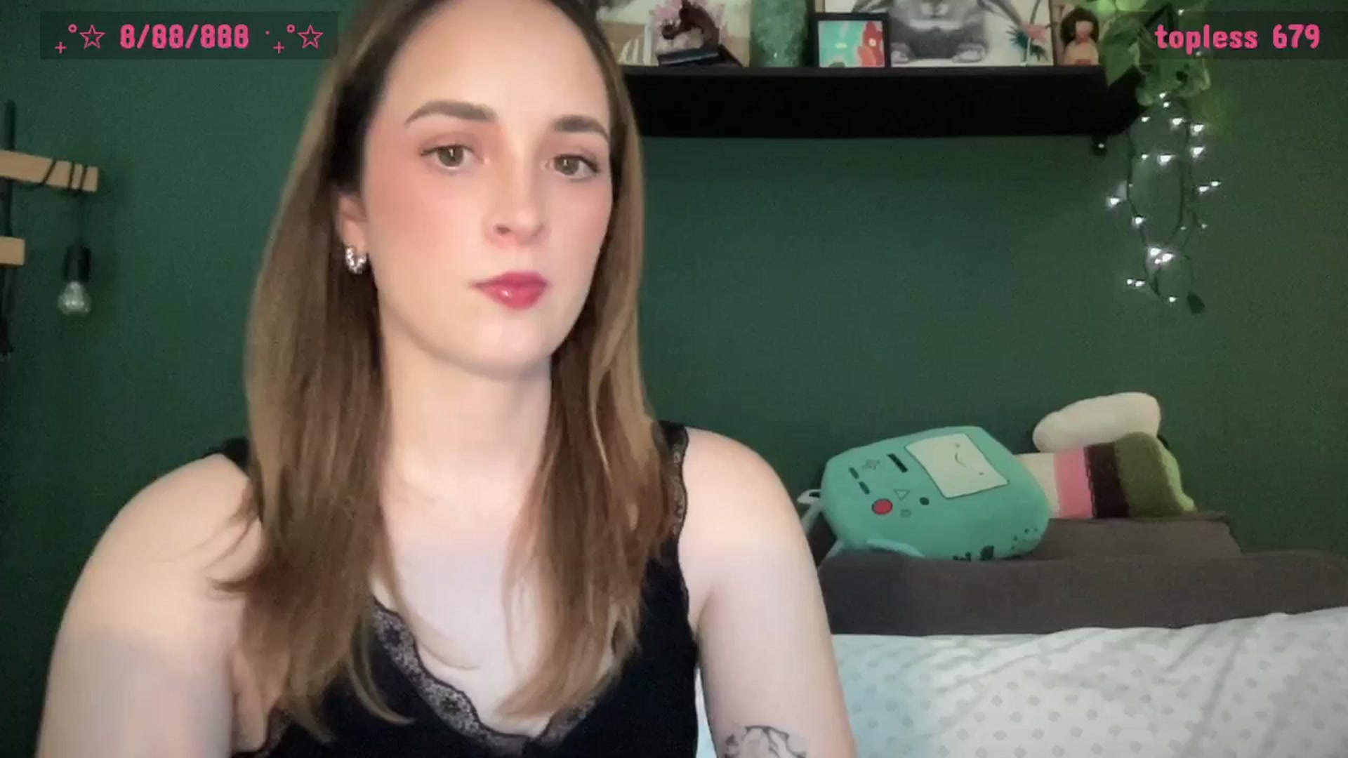 Gallery image thumbnail from CordeliaNova's myfreecams stream on, 04/15/2025, 24:16 image 18 of 20