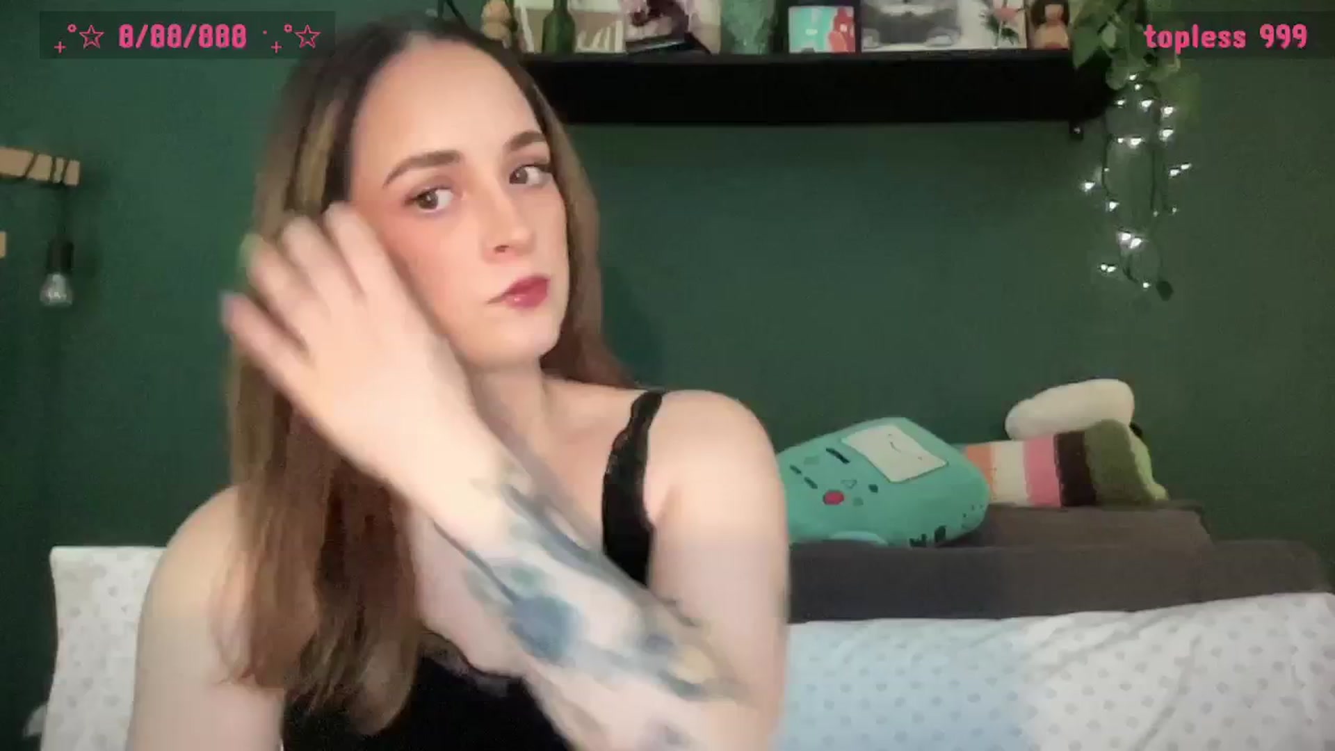 Gallery image thumbnail from CordeliaNova's myfreecams stream on, 04/15/2025, 24:16 image 3 of 20