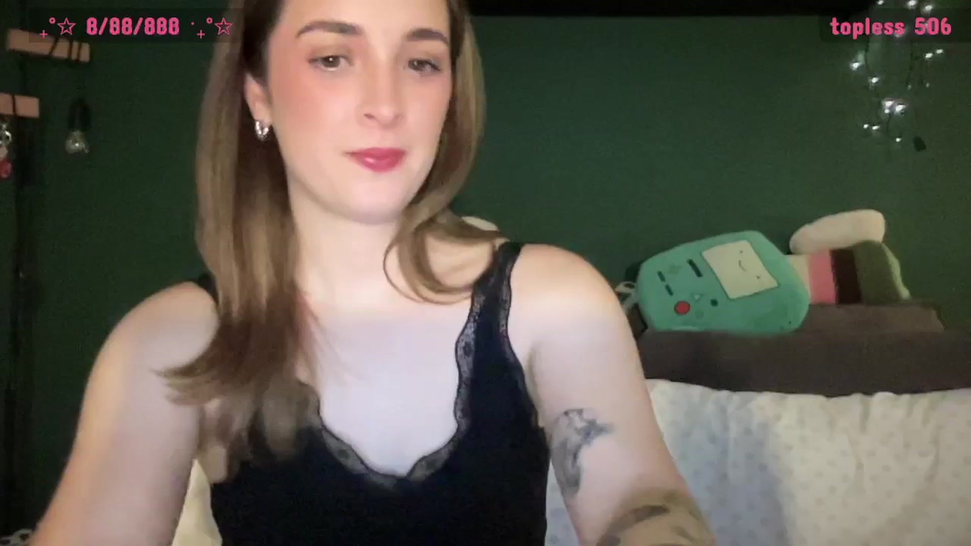 Gallery image thumbnail from CordeliaNova's myfreecams stream on, 04/15/2025, 01:24 image 9 of 20