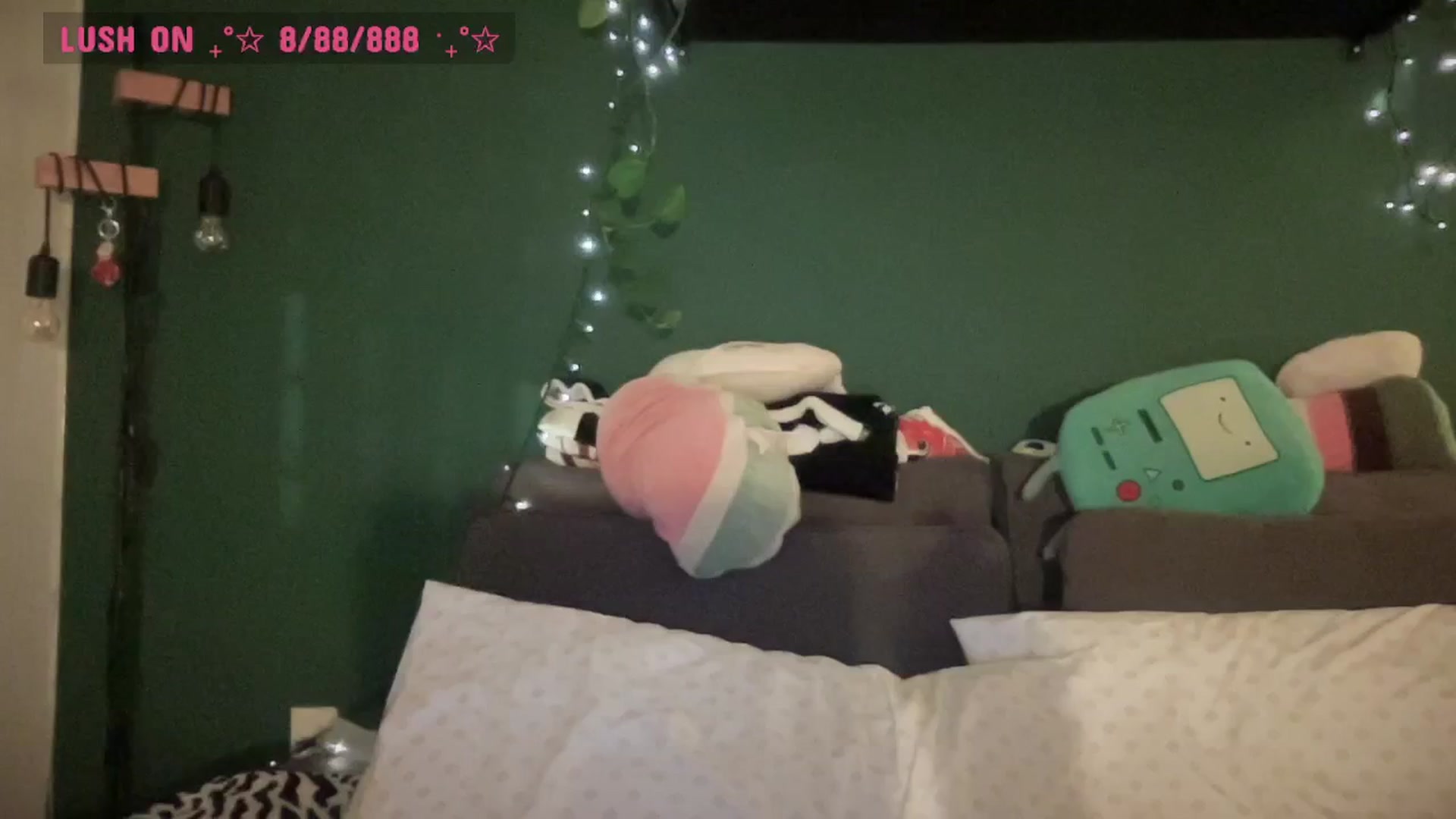 Gallery image thumbnail from CordeliaNova's myfreecams stream on, 04/15/2025, 02:15 image 12 of 20