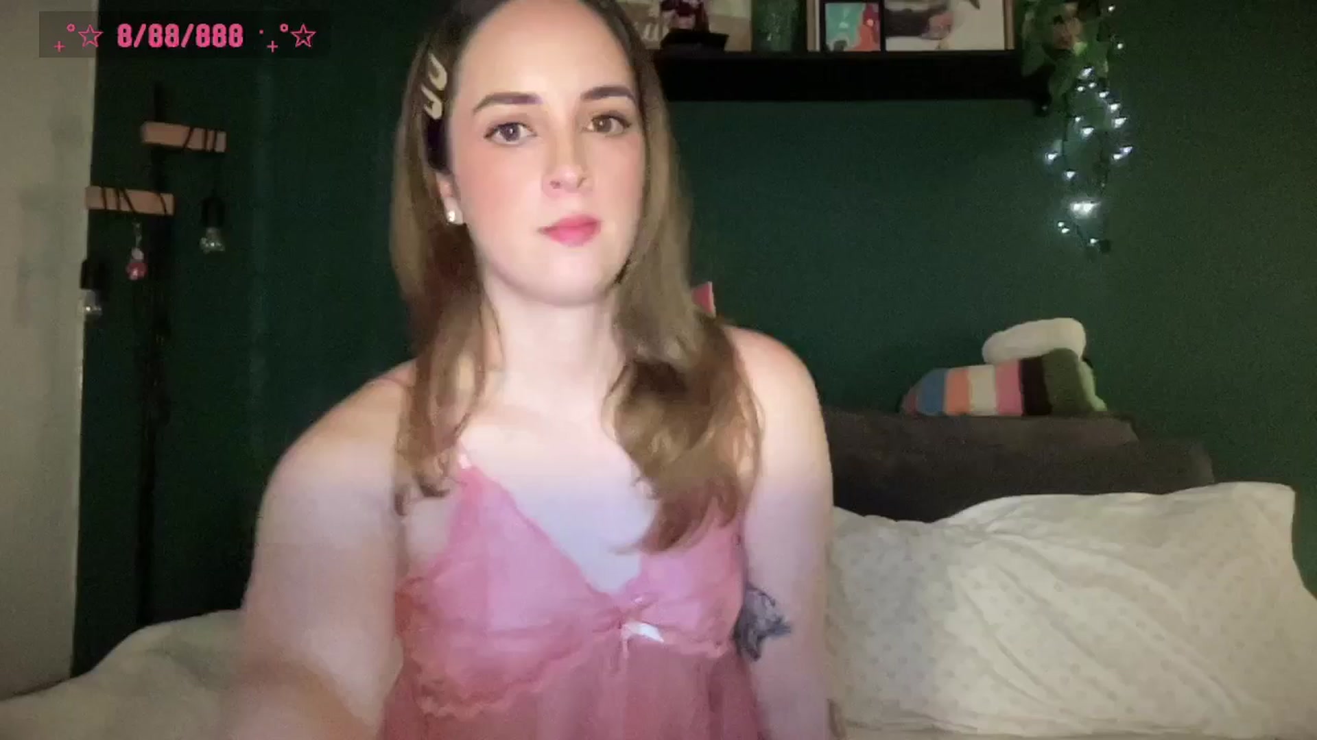 Gallery image thumbnail from CordeliaNova's myfreecams stream on, 04/22/2025, 02:13 image 8 of 20