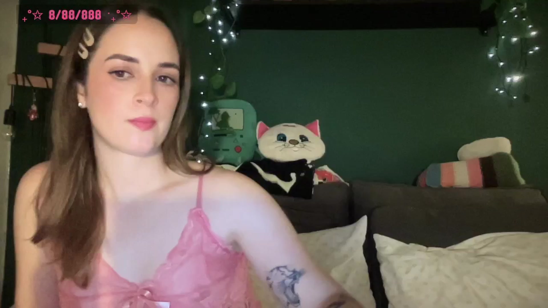 Gallery image thumbnail from CordeliaNova's myfreecams stream on, 04/22/2025, 02:13 image 17 of 20
