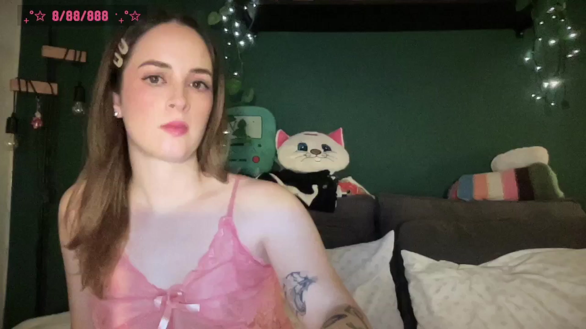 Gallery image thumbnail from CordeliaNova's myfreecams stream on, 04/22/2025, 02:13 image 14 of 20
